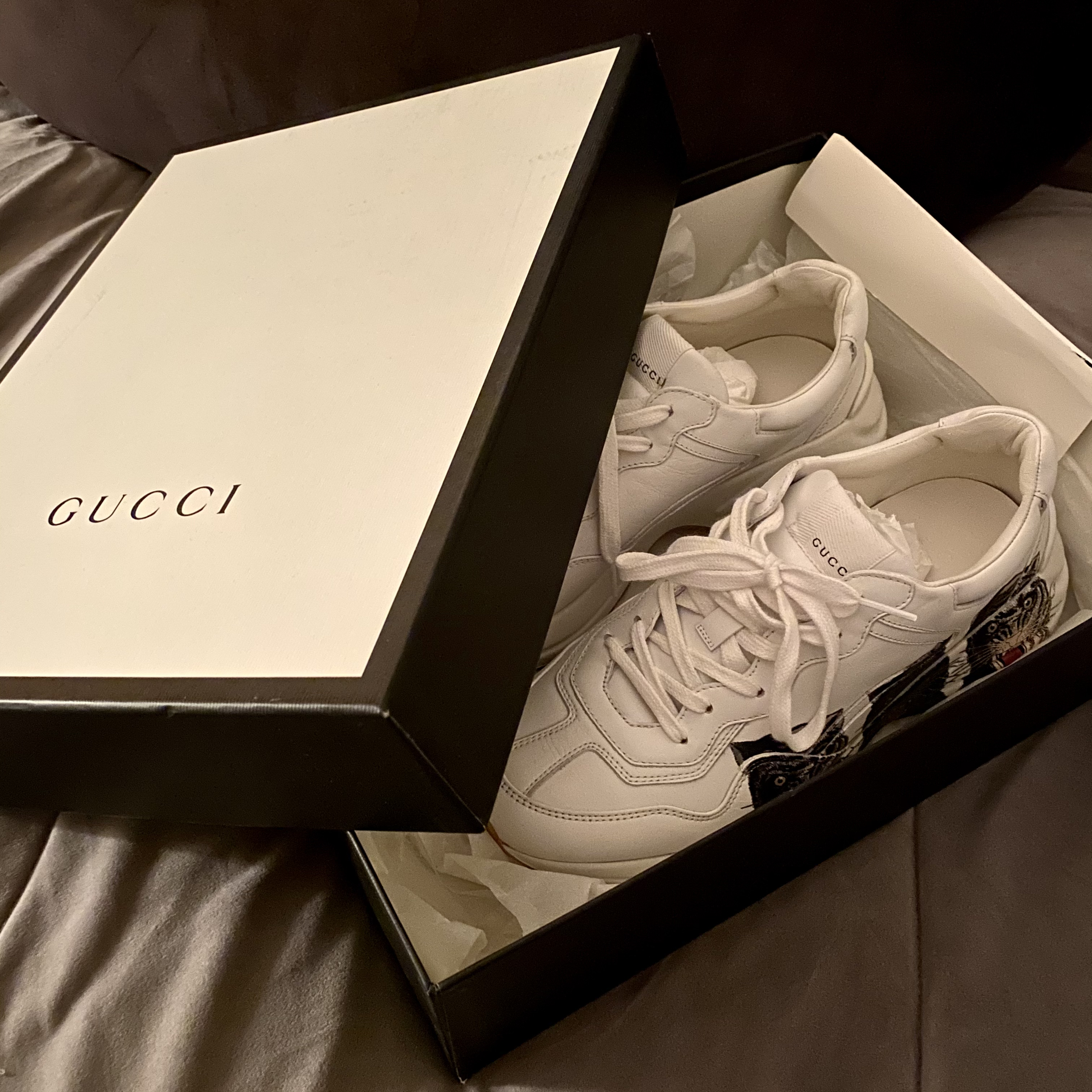 Gucci Rhyton Leather Sneakers Tigers 착용 스타일 - 1