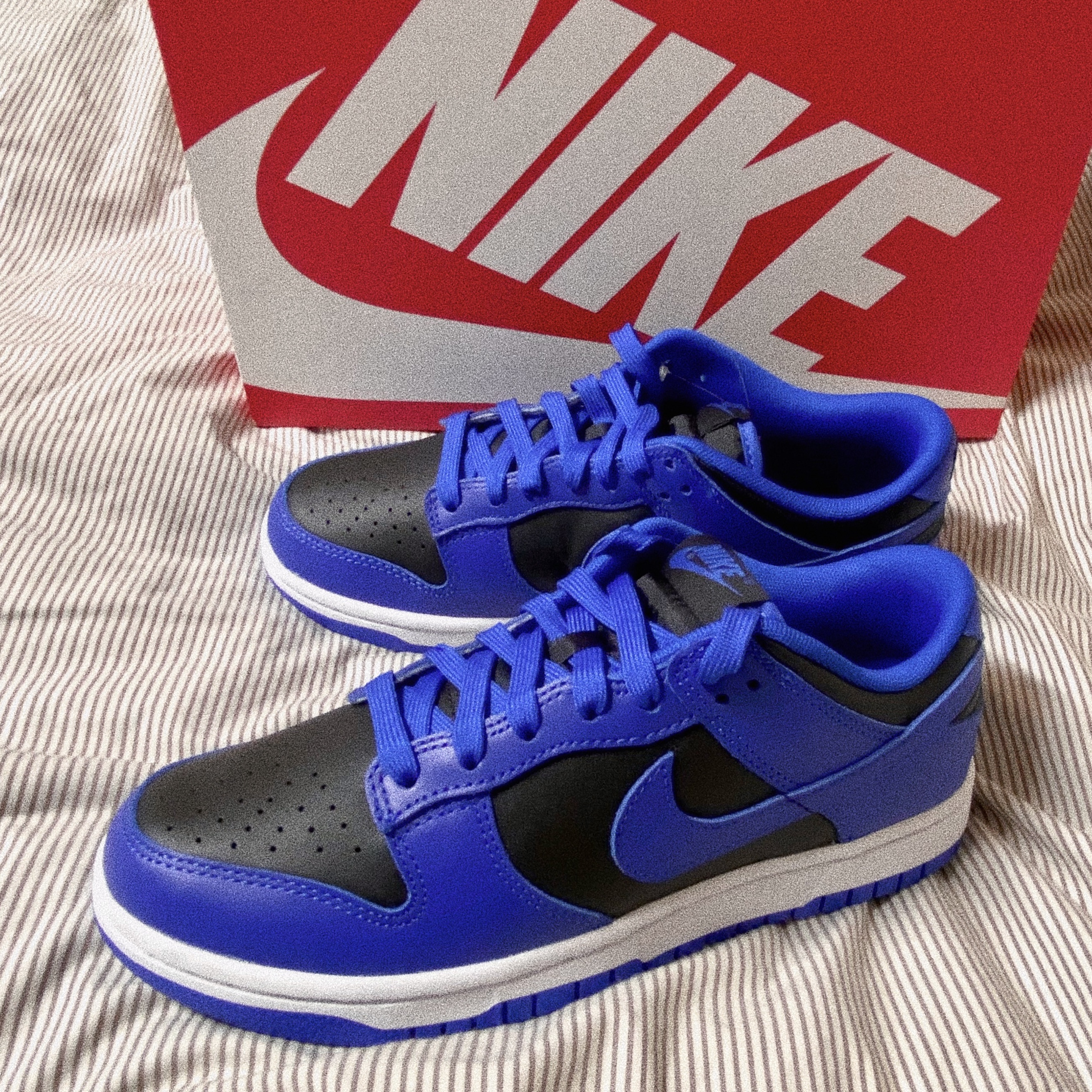 Nike Dunk Low Retro Hyper Cobalt 착용 스타일