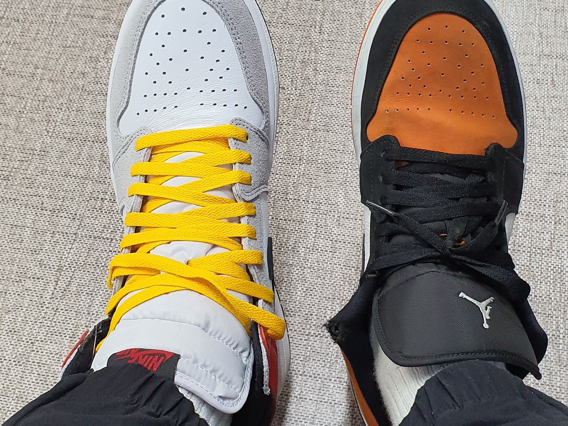 Jordan 1 Retro High OG Light Smoke Grey, Jordan 1 Low Shattered Backboard 착용 스타일 - 3