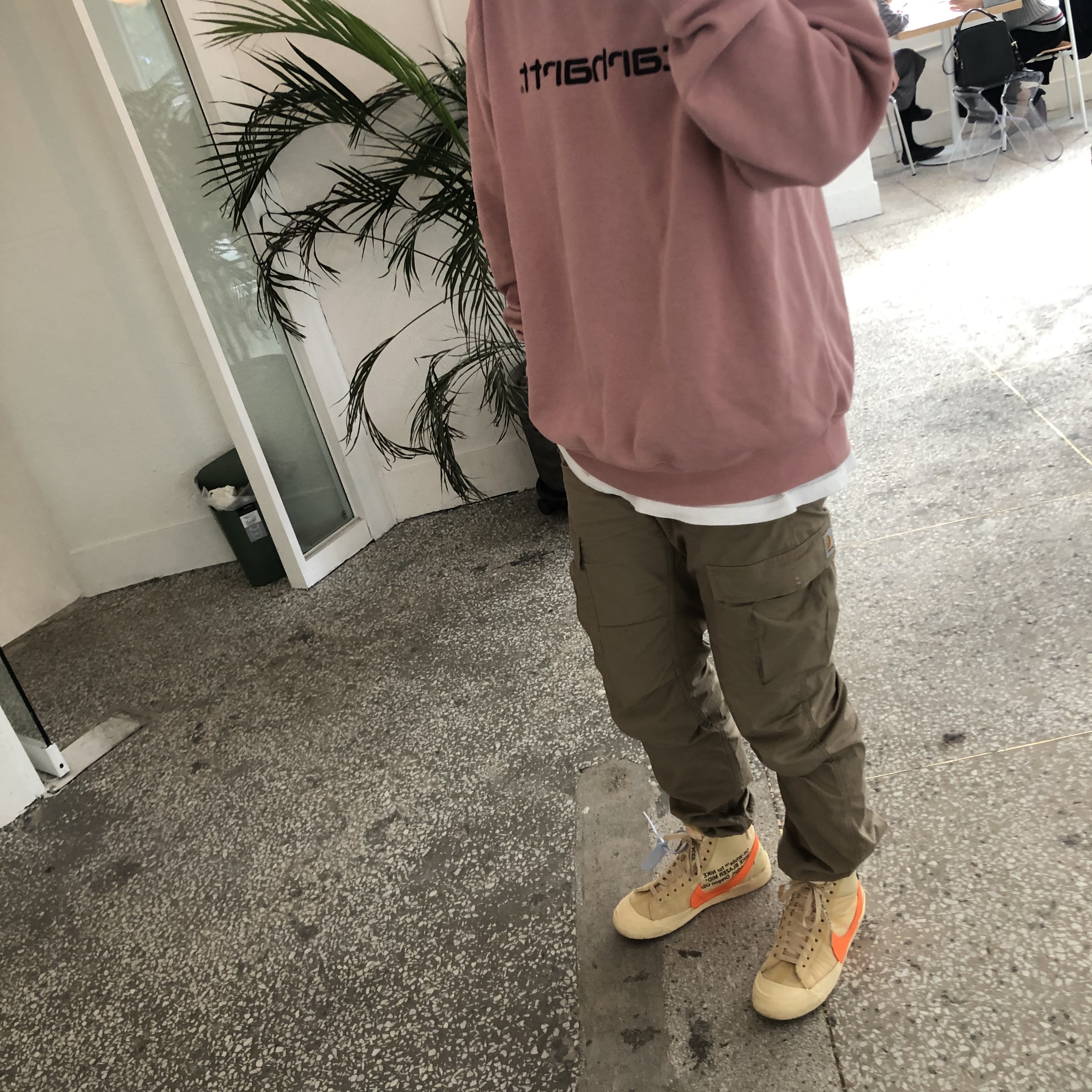 Nike x Off-White Blazer Mid Off-White All Hallow's Eve 착용 스타일