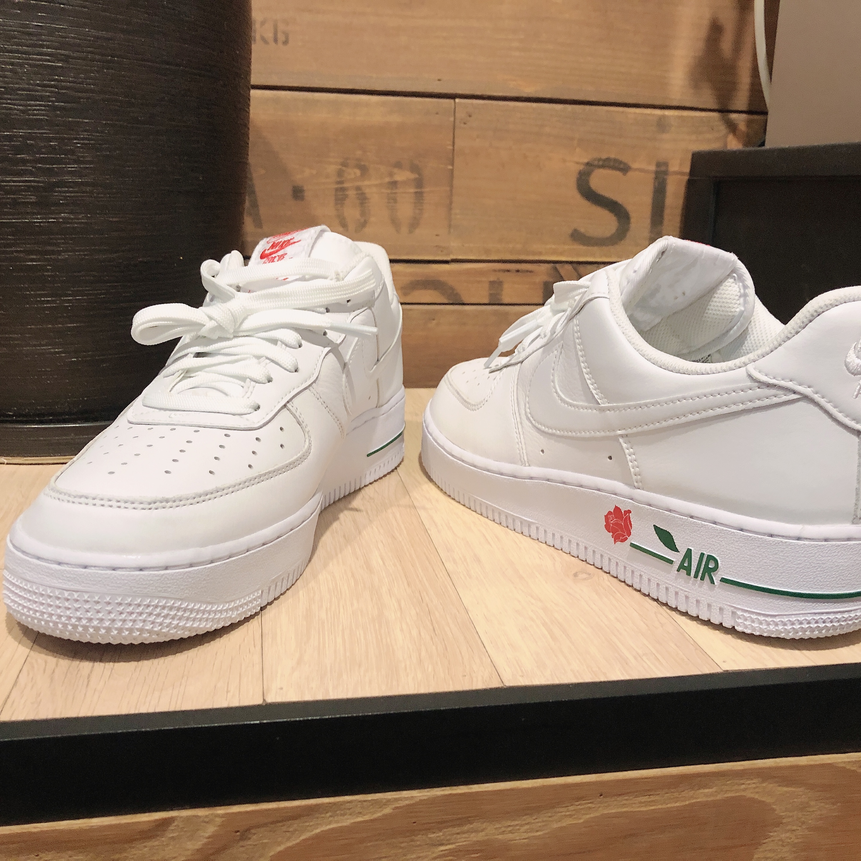 Nike Air Force 1 '07 LX White Bag 착용 스타일 - 2