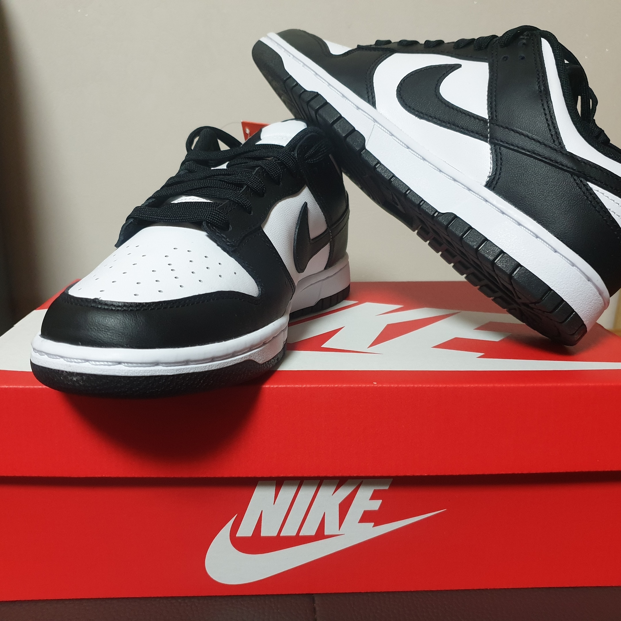 Nike Dunk Low Retro Black 착용 스타일