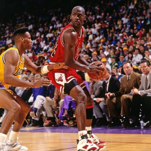 Jordan 6 Retro Carmine 2021 착용 스타일 - 5