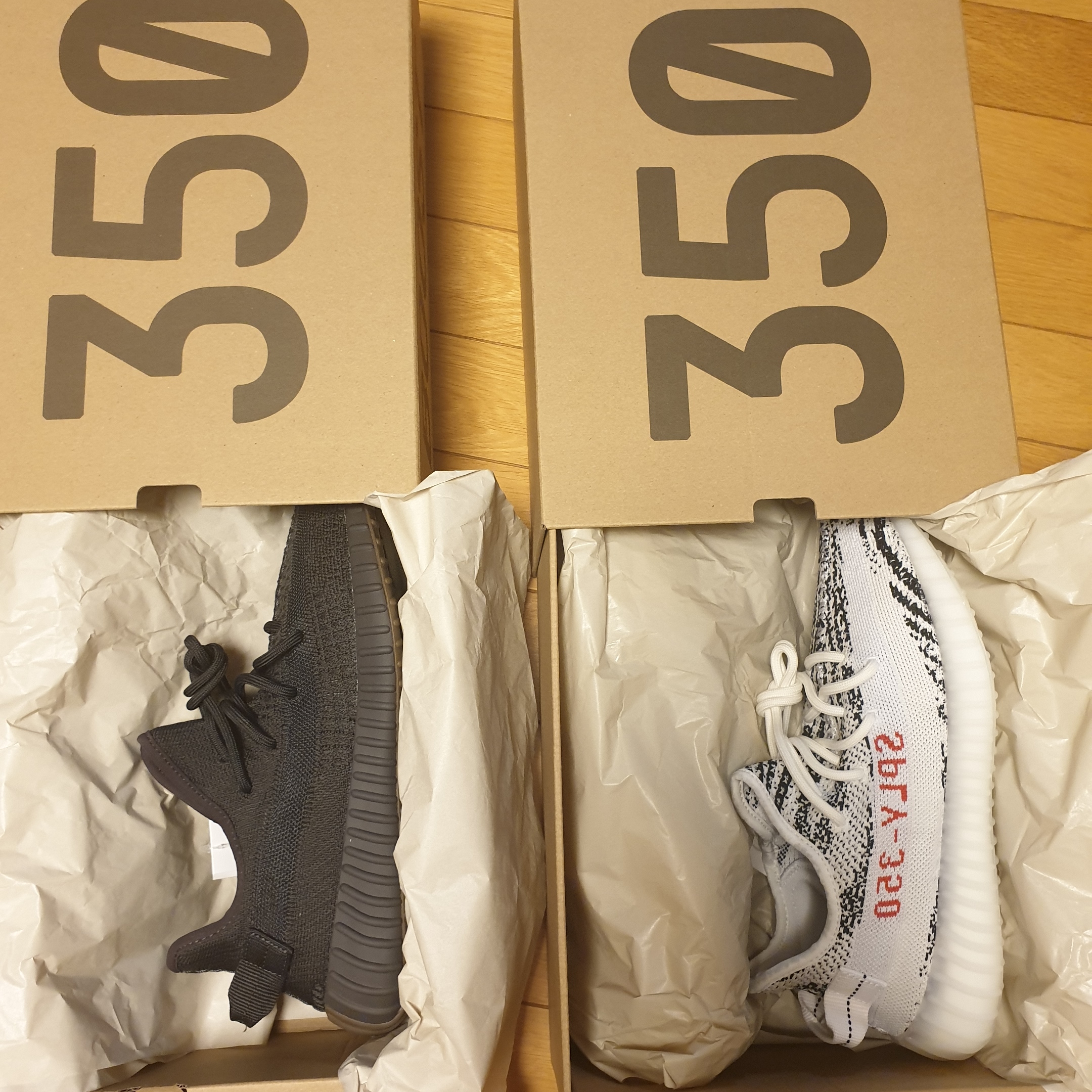 Adidas Yeezy Boost 350 V2 Zebra 2017/2019/2020 착용 스타일 - 2