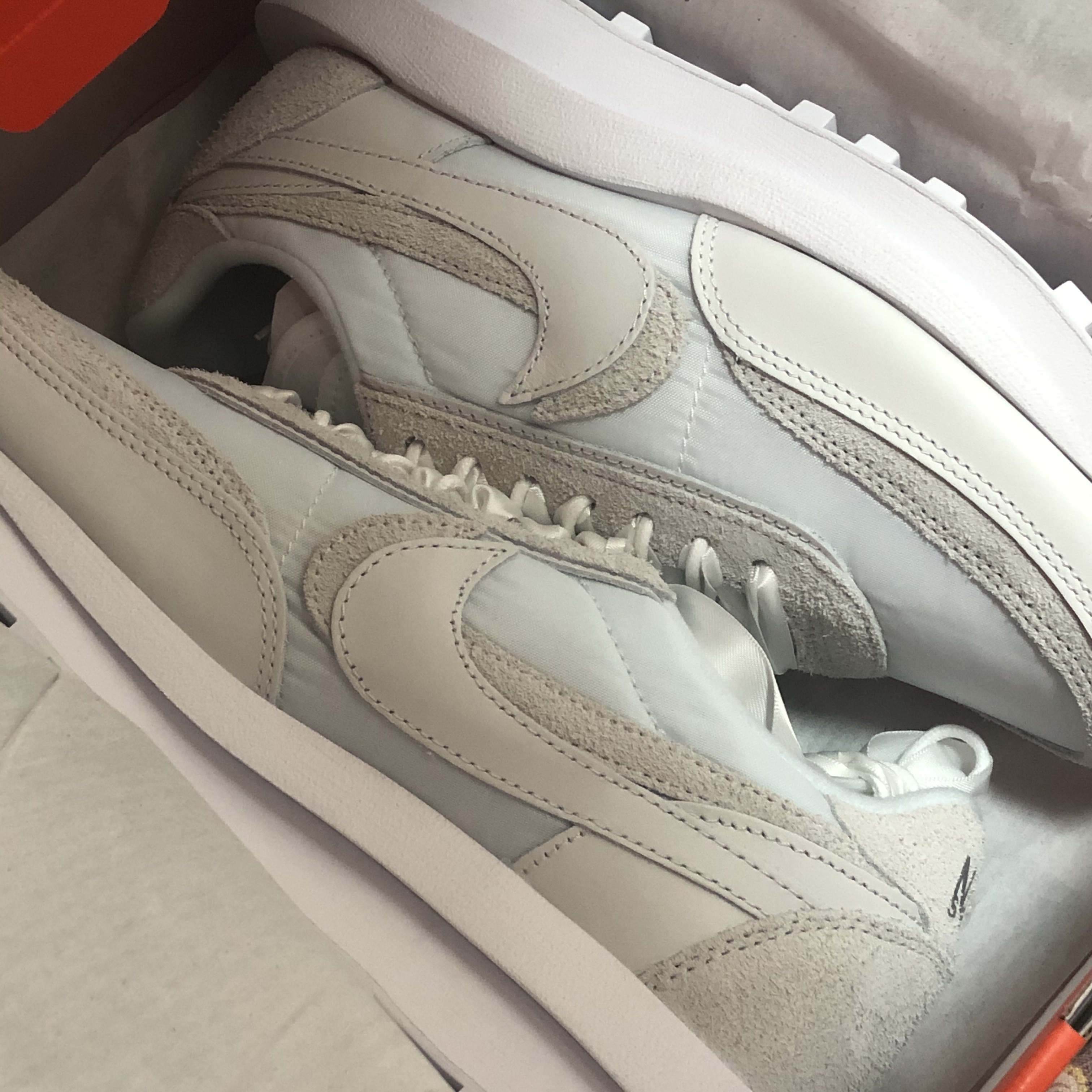 Nike x Sacai LDWaffle White Nylon 착용 스타일