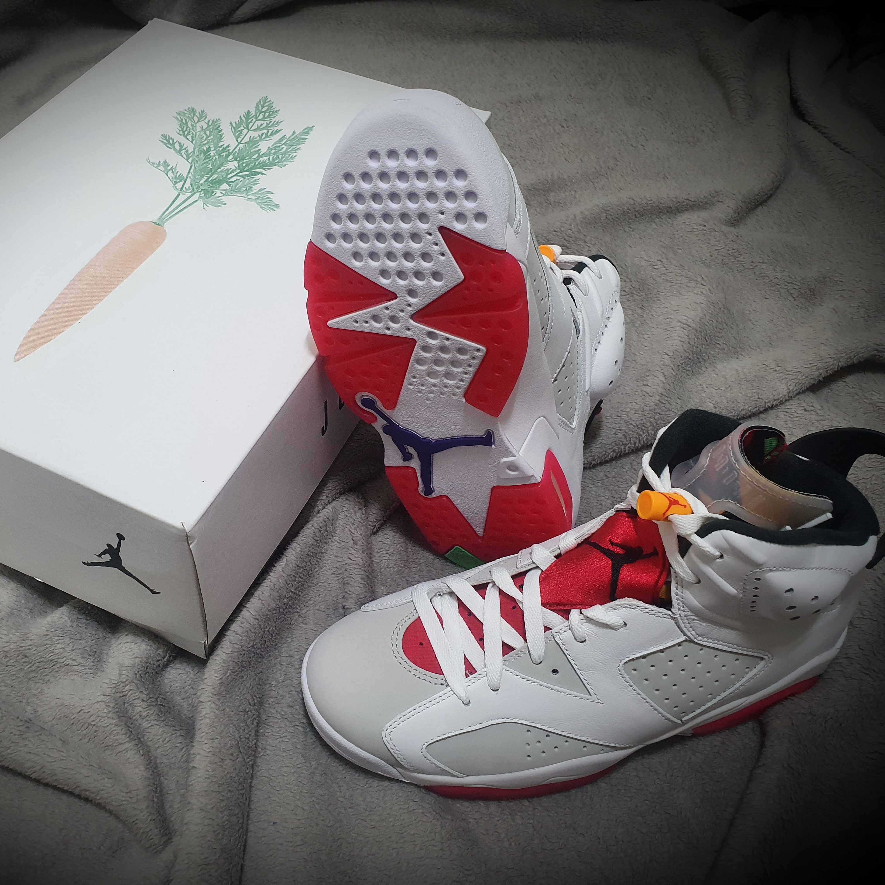 Jordan 6 Retro Hare 착용 스타일