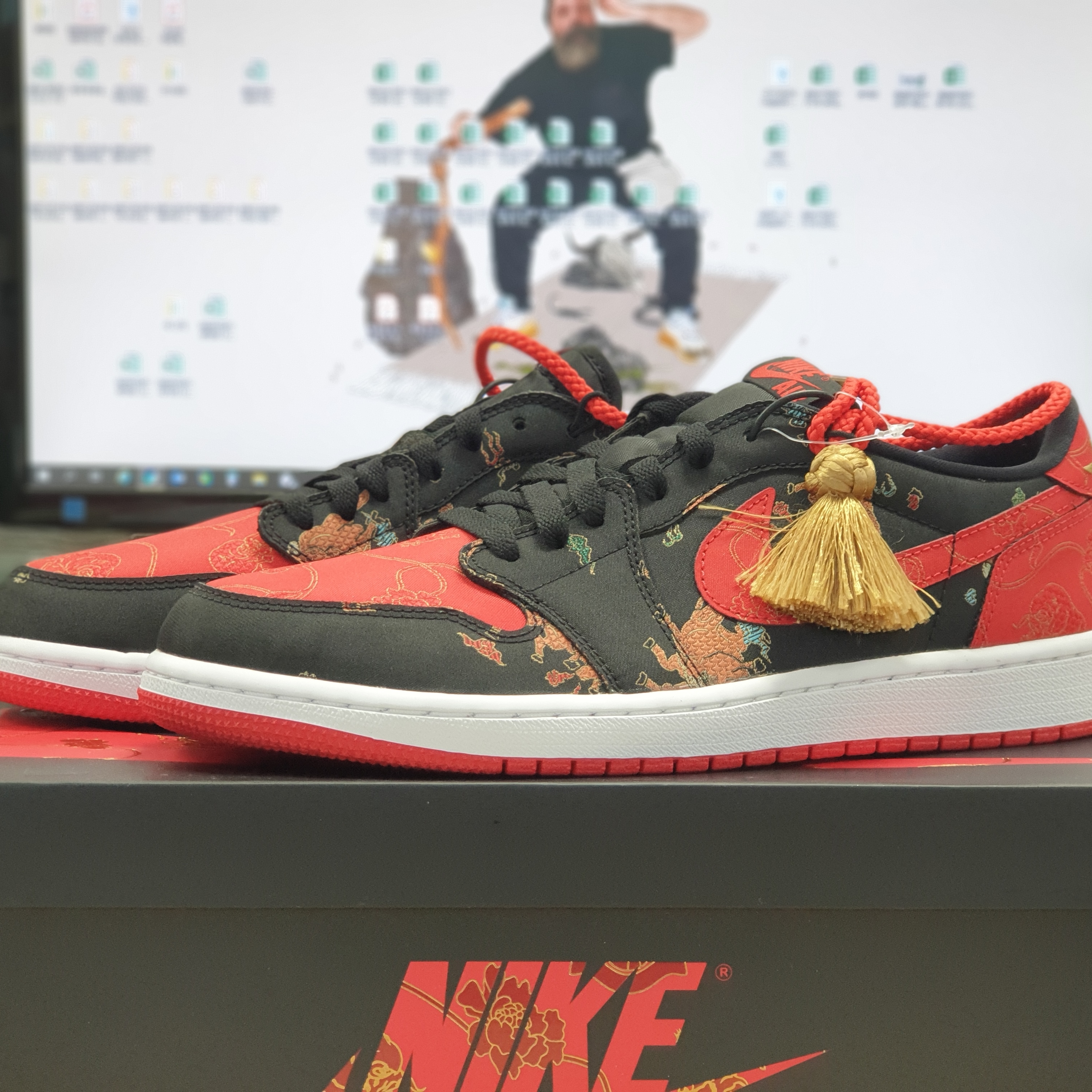 Jordan 1 Low OG Chinese New Year 착용 스타일 - 1
