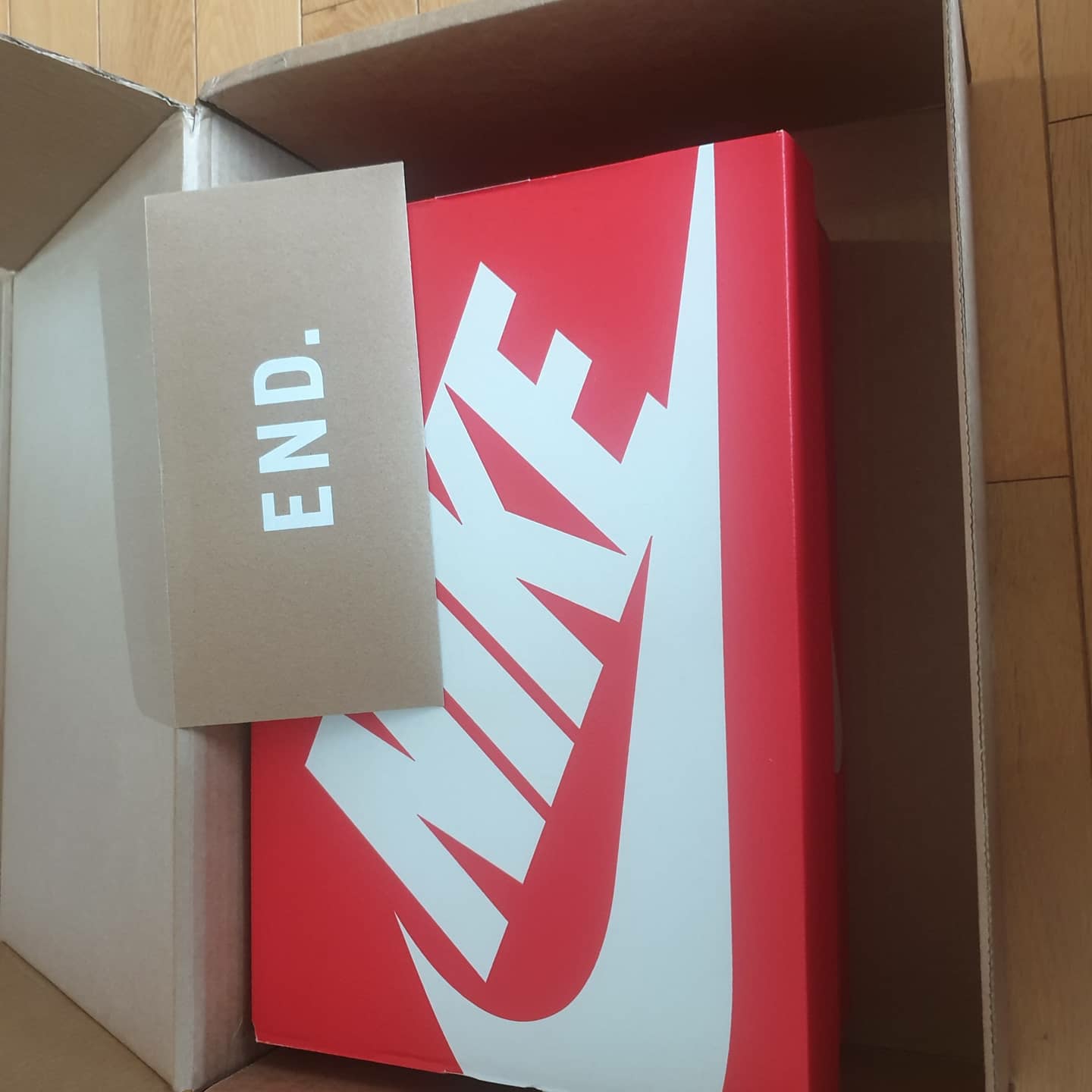 Nike Overbreak SP Fossil 착용 스타일 - 3