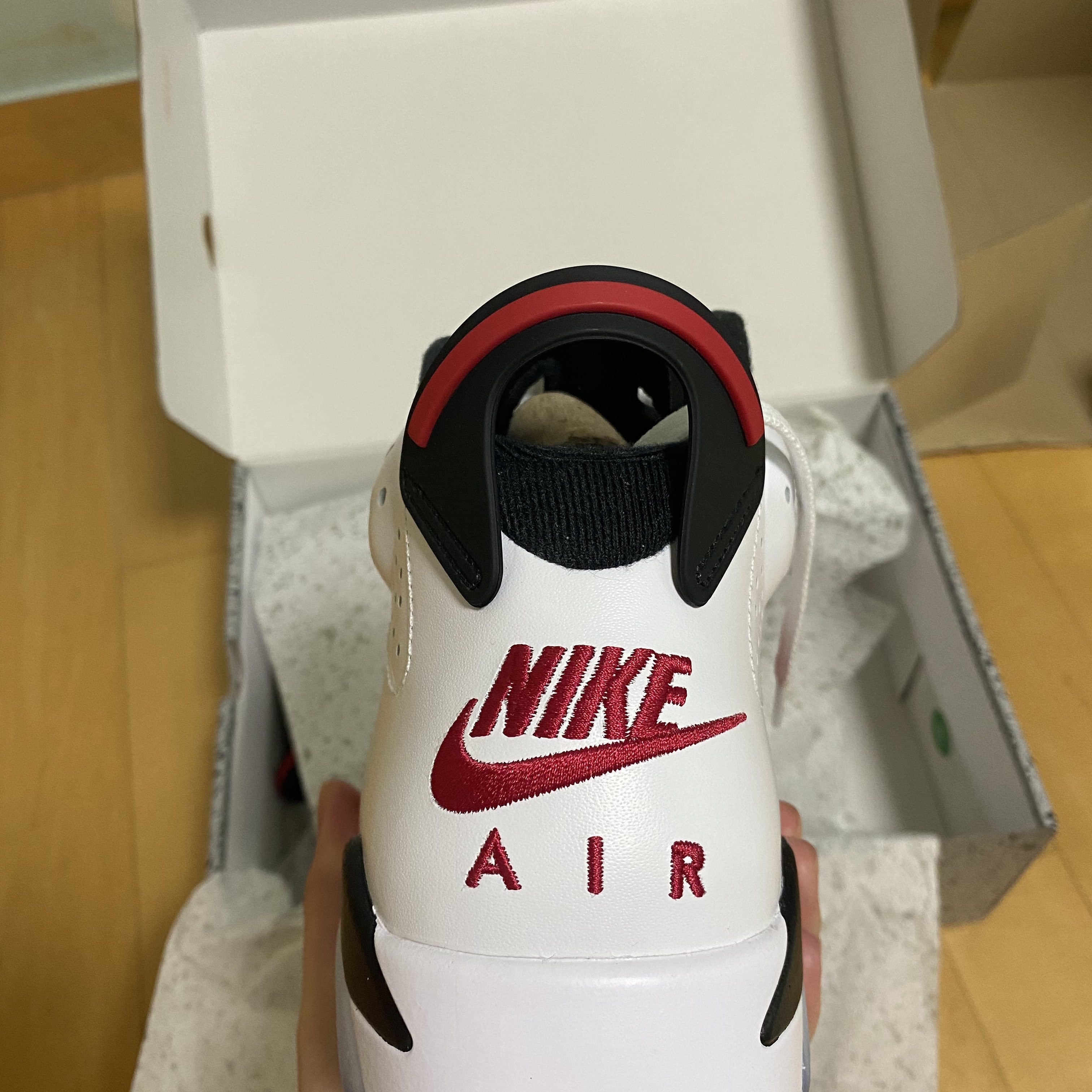 Jordan 6 Retro Carmine 2021 착용 스타일 - 2