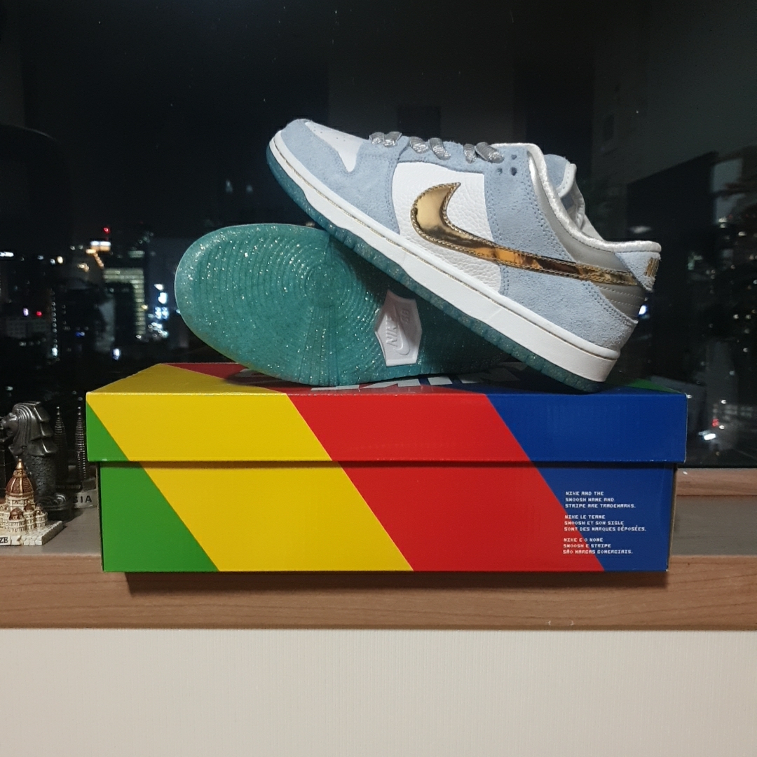 Nike x Sean Cliver SB Dunk Low Holiday Special 착용 스타일 - 1