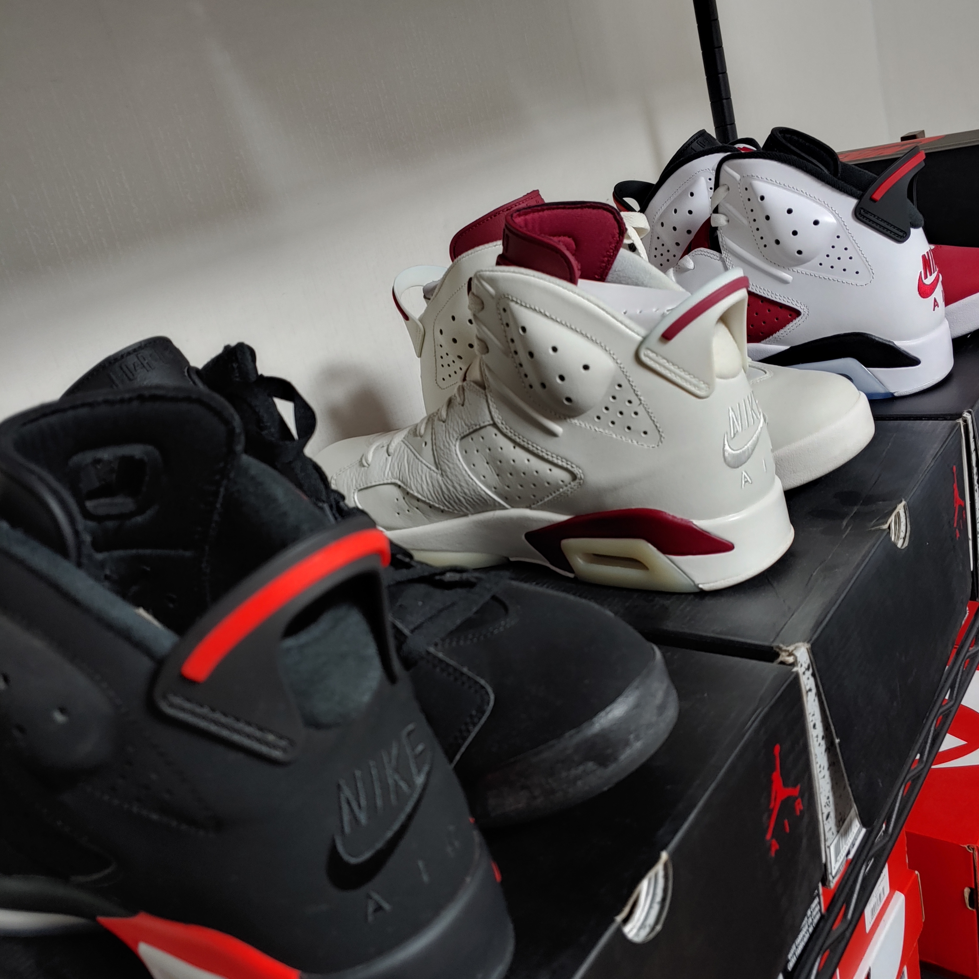 Jordan 6 Retro Carmine 2021, Jordan 6 Retro Infrared 2019 착용 스타일 - 1
