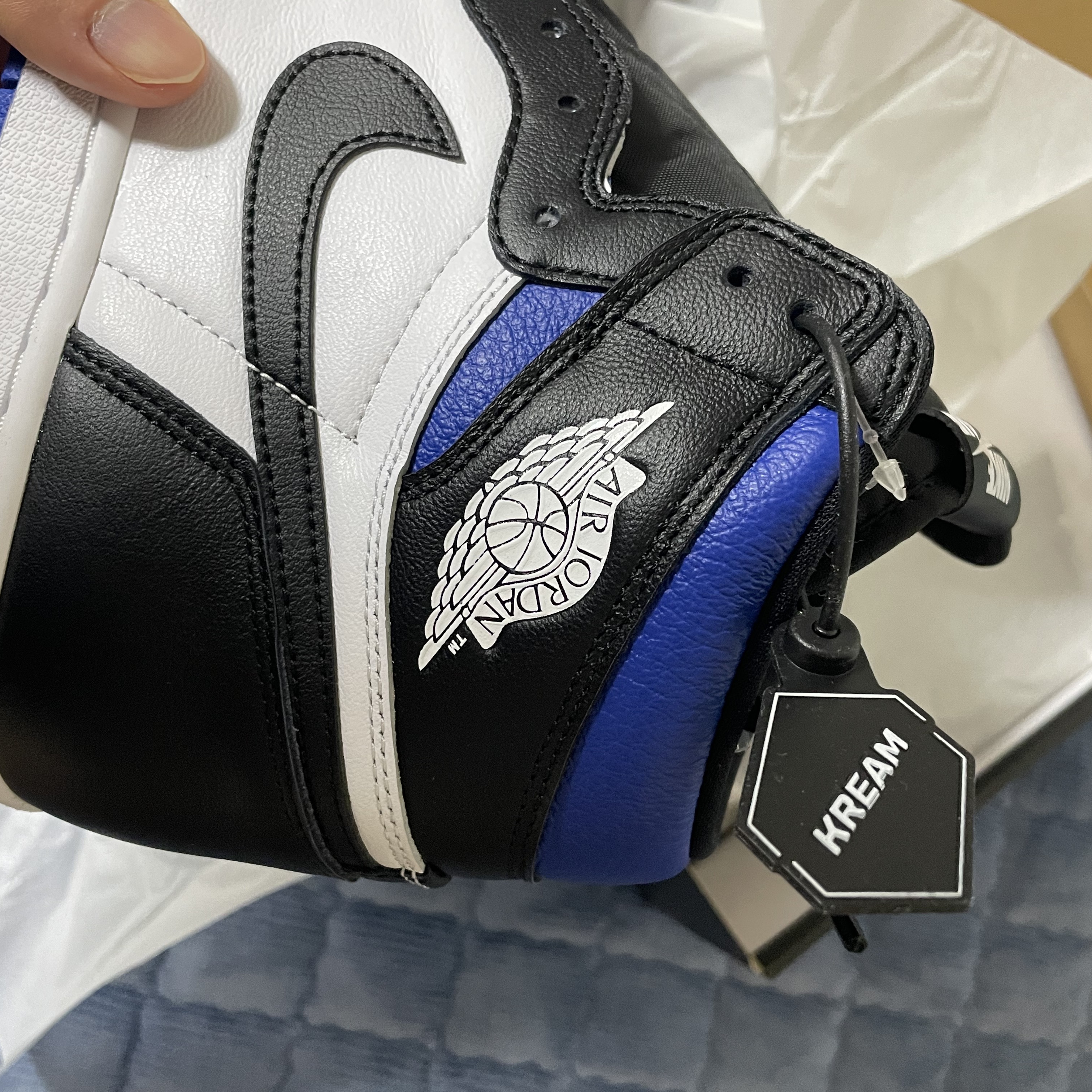 Jordan 1 Retro High OG Royal Toe 착용 스타일 - 5