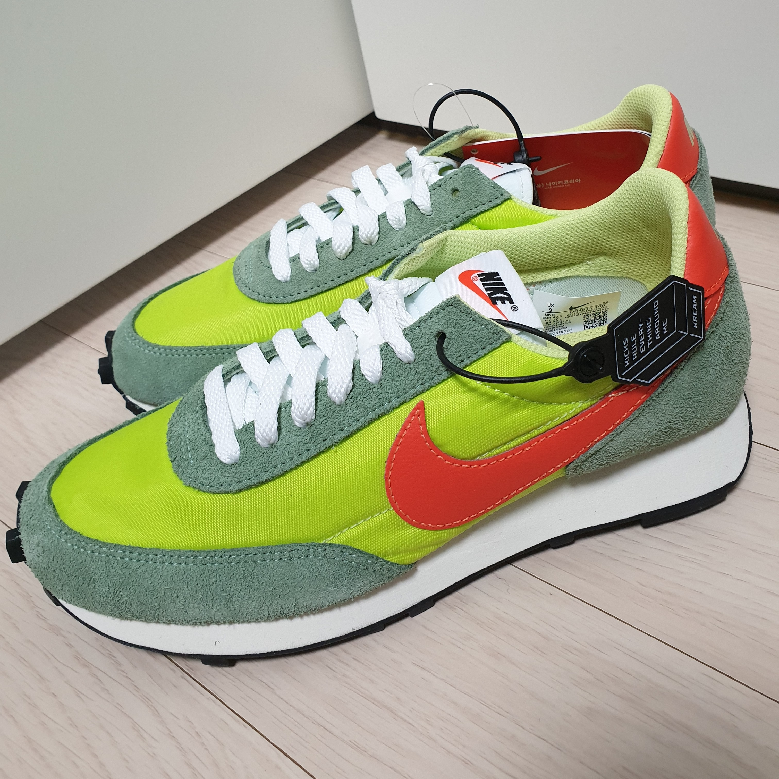 Nike Daybreak Limelight 착용 스타일 - 2
