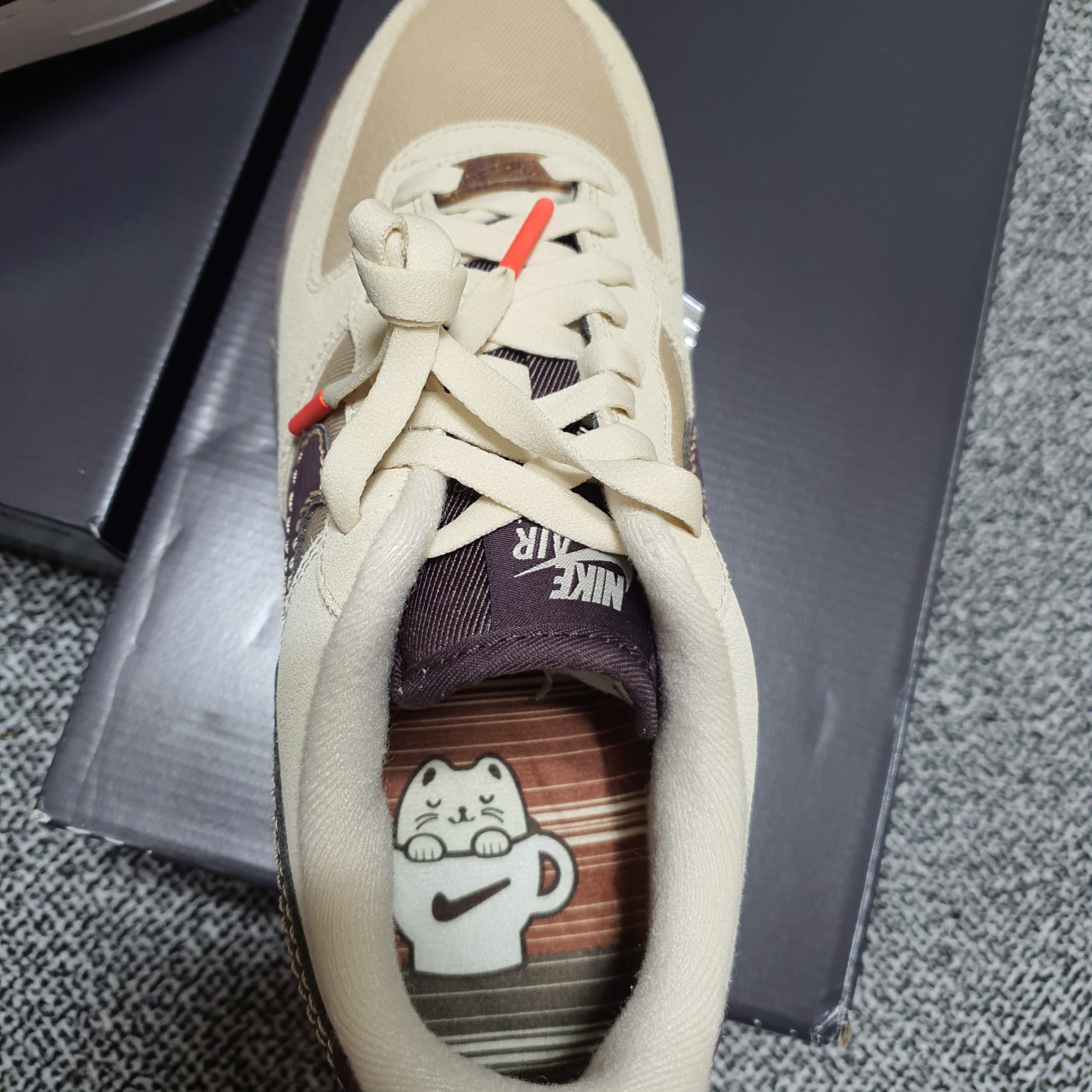 Nike Air Force 1 '07 LV8 Coffee 착용 스타일 - 2
