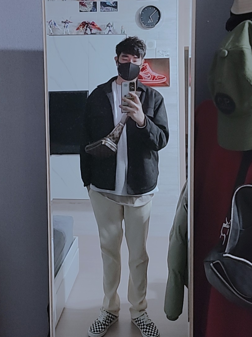 IAB Studio Long Sleeve Light Gray, Vans Vault OG Era LX Checkerboard Canvas 착용 스타일 - 2