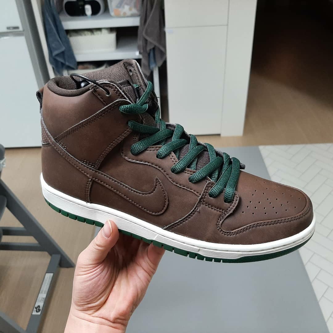 Nike SB Dunk High Pro Baroque Brown 착용 스타일 - 1