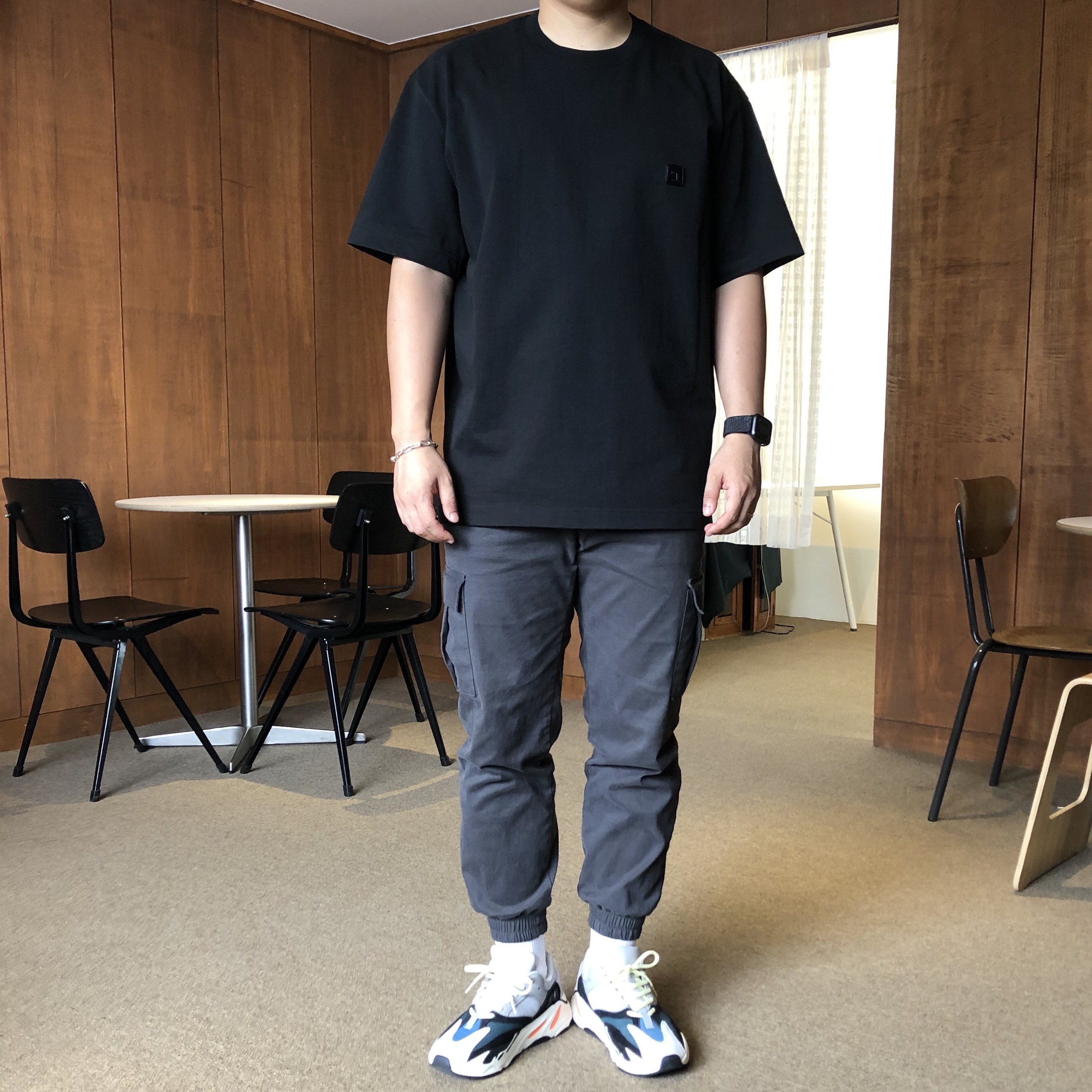 Adidas Yeezy Boost 700 Wave Runner Solid Grey 2017/2019 착용 스타일