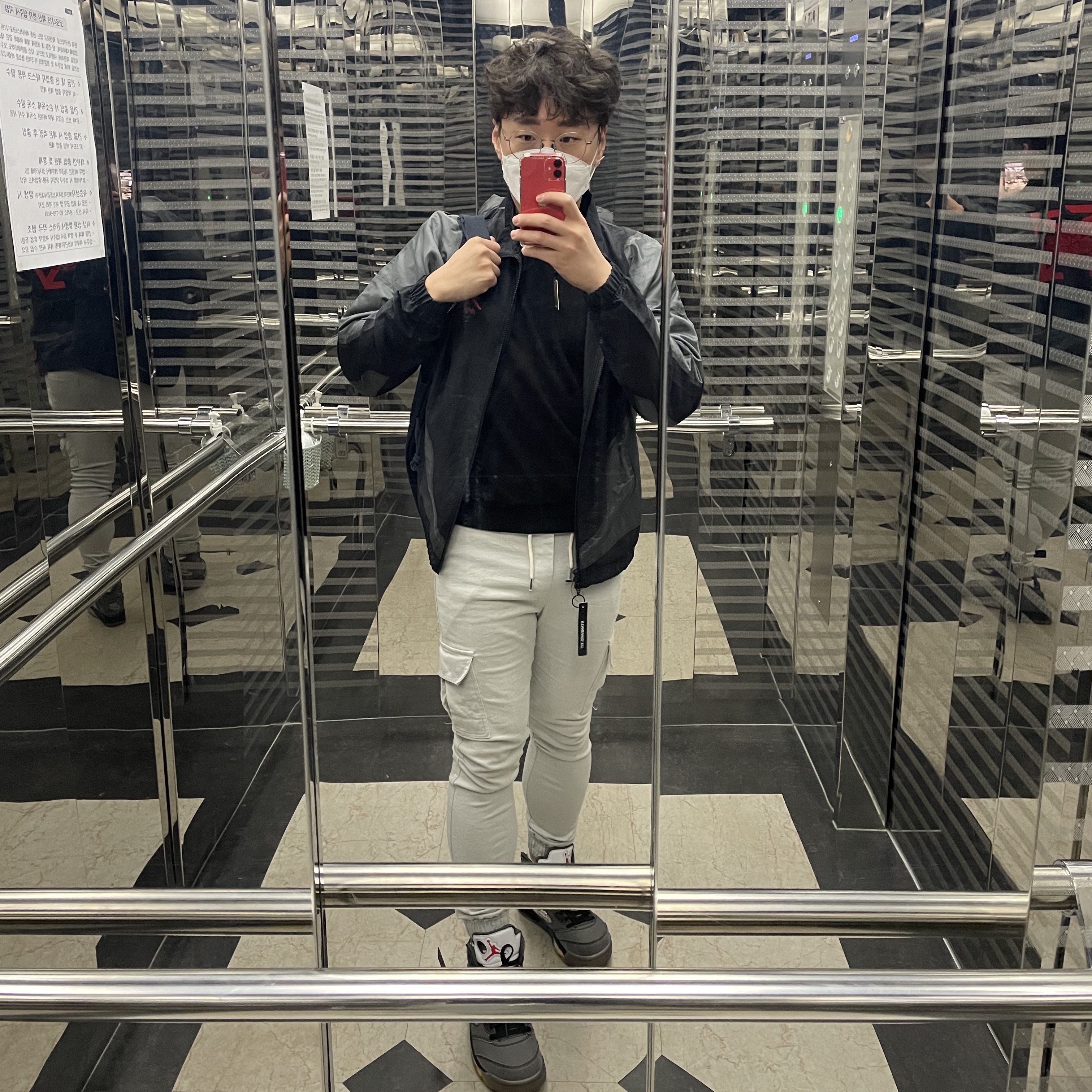 Jordan 5 x Off-White Retro SP Black Muslin, Jordan x Off-White Woven Jacket Black - Asia 착용 스타일 - 2