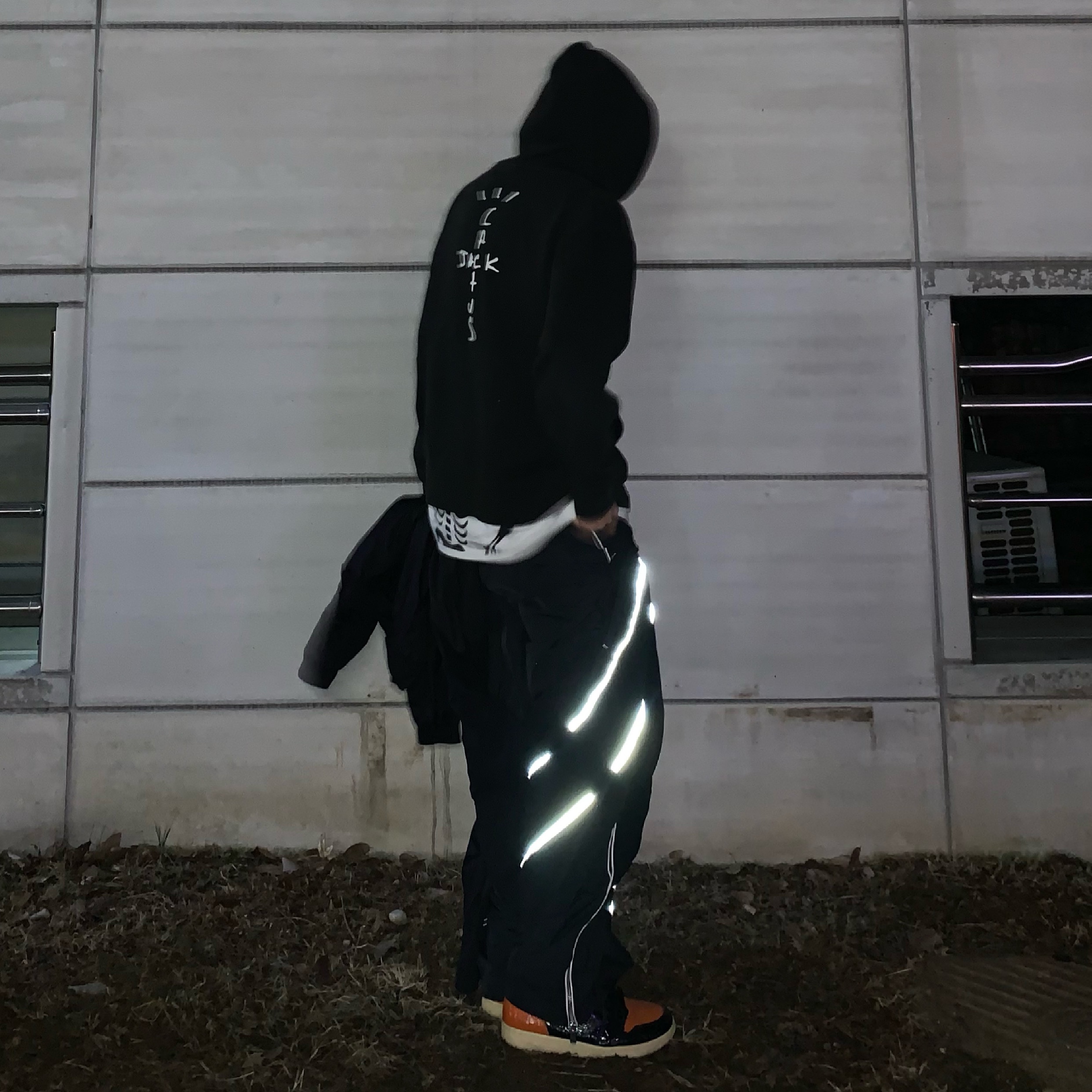 Jordan x Travis Scott MJ Fleece Hoodie - Asia, Jordan 1 Retro High Shattered Backboard 3.0 착용 스타일 - 1