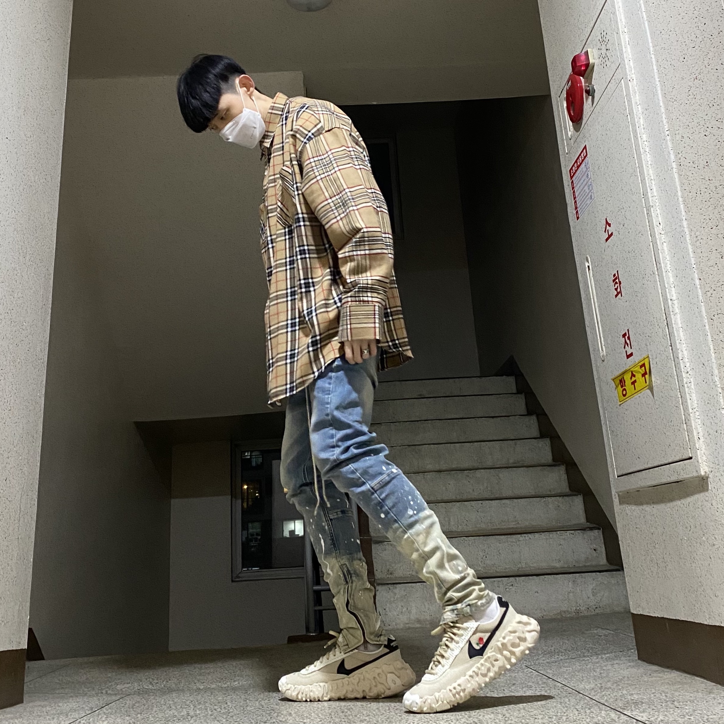 Nike x Undercover Overbreak SP Overcast 착용 스타일 - 1