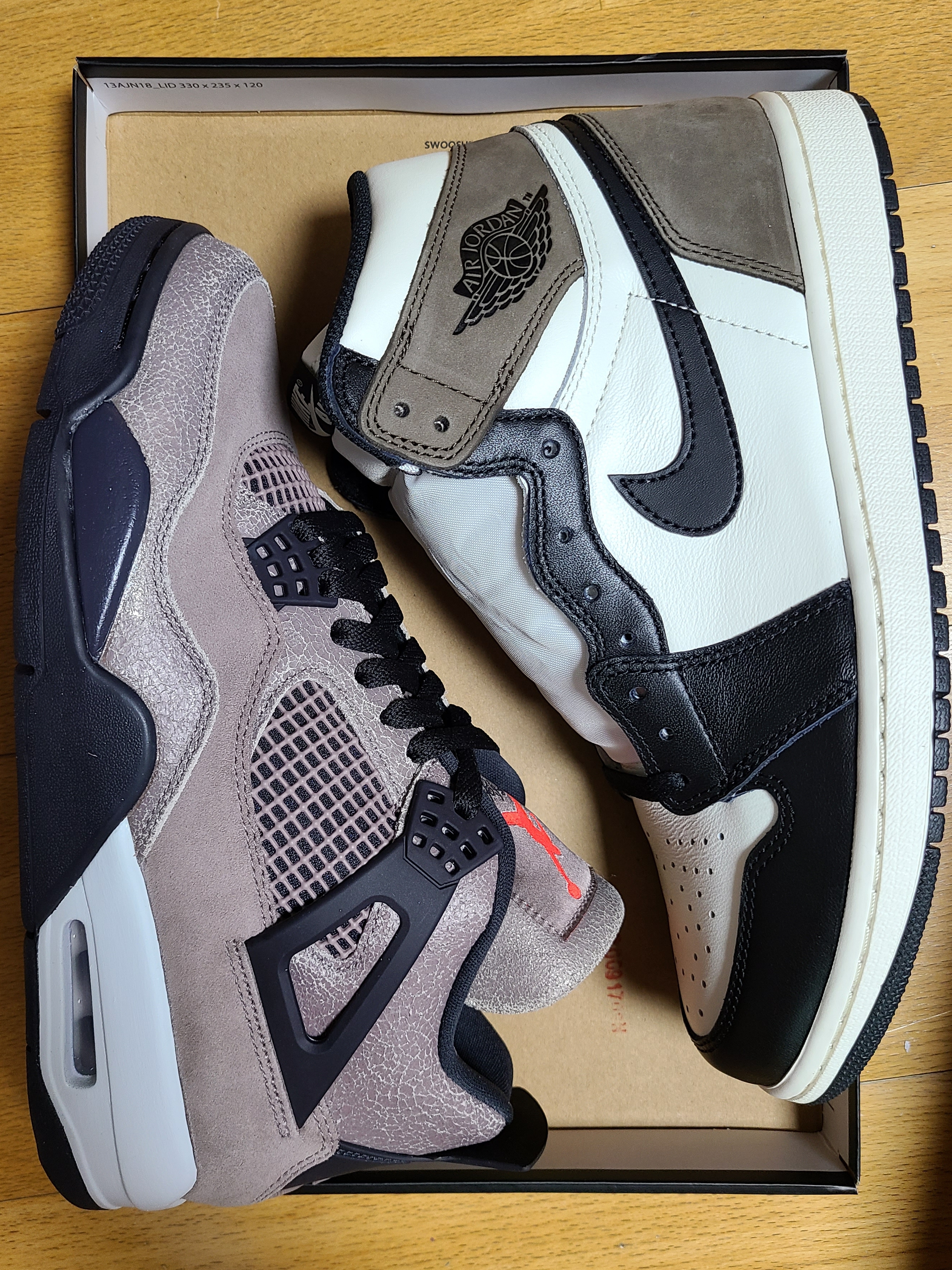 Jordan 1 Retro High OG Black Mocha, Jordan 4 Retro Taupe Haze 착용 스타일 - 1