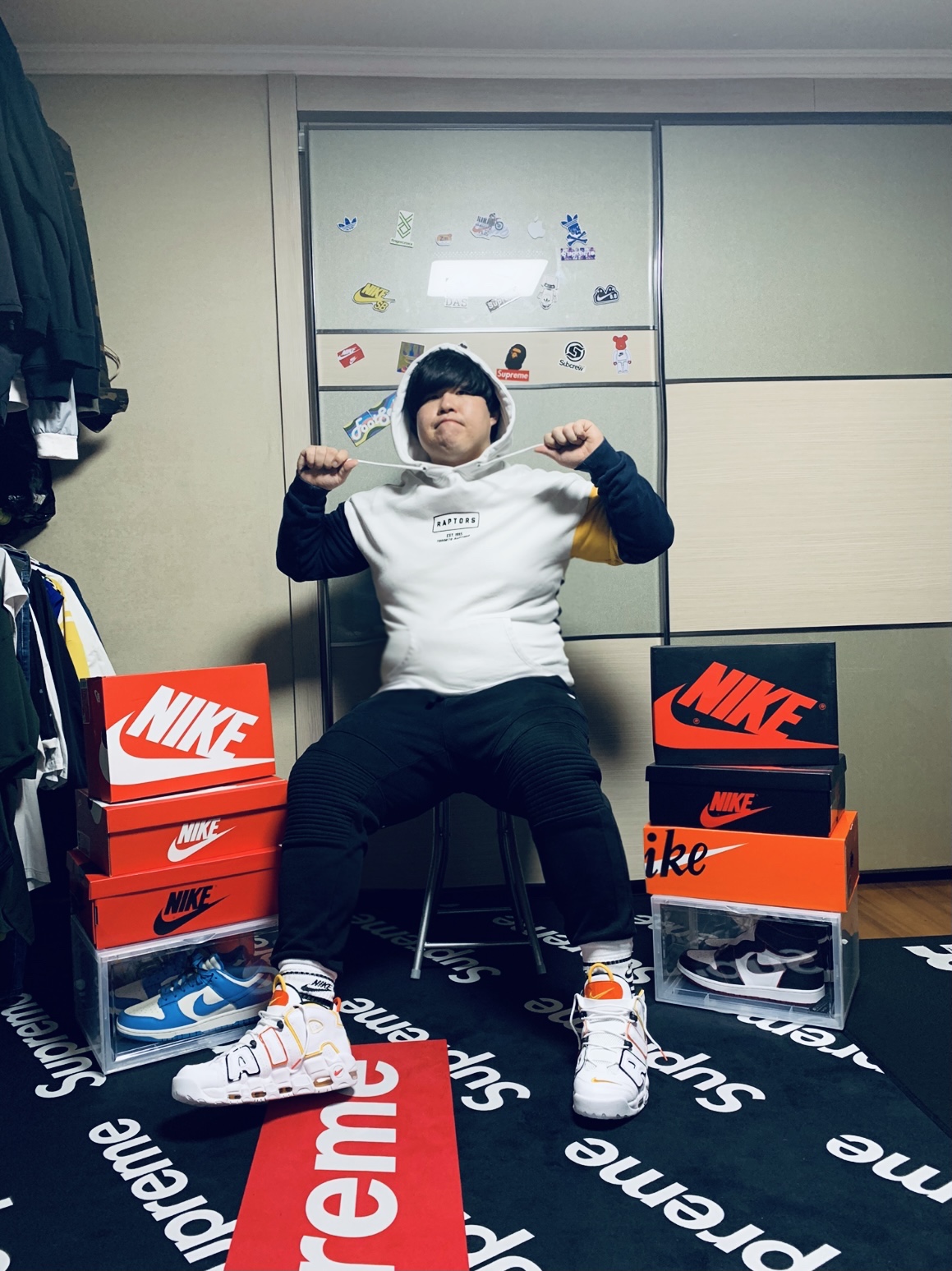 Nike Air More Uptempo Rayguns 착용 스타일
