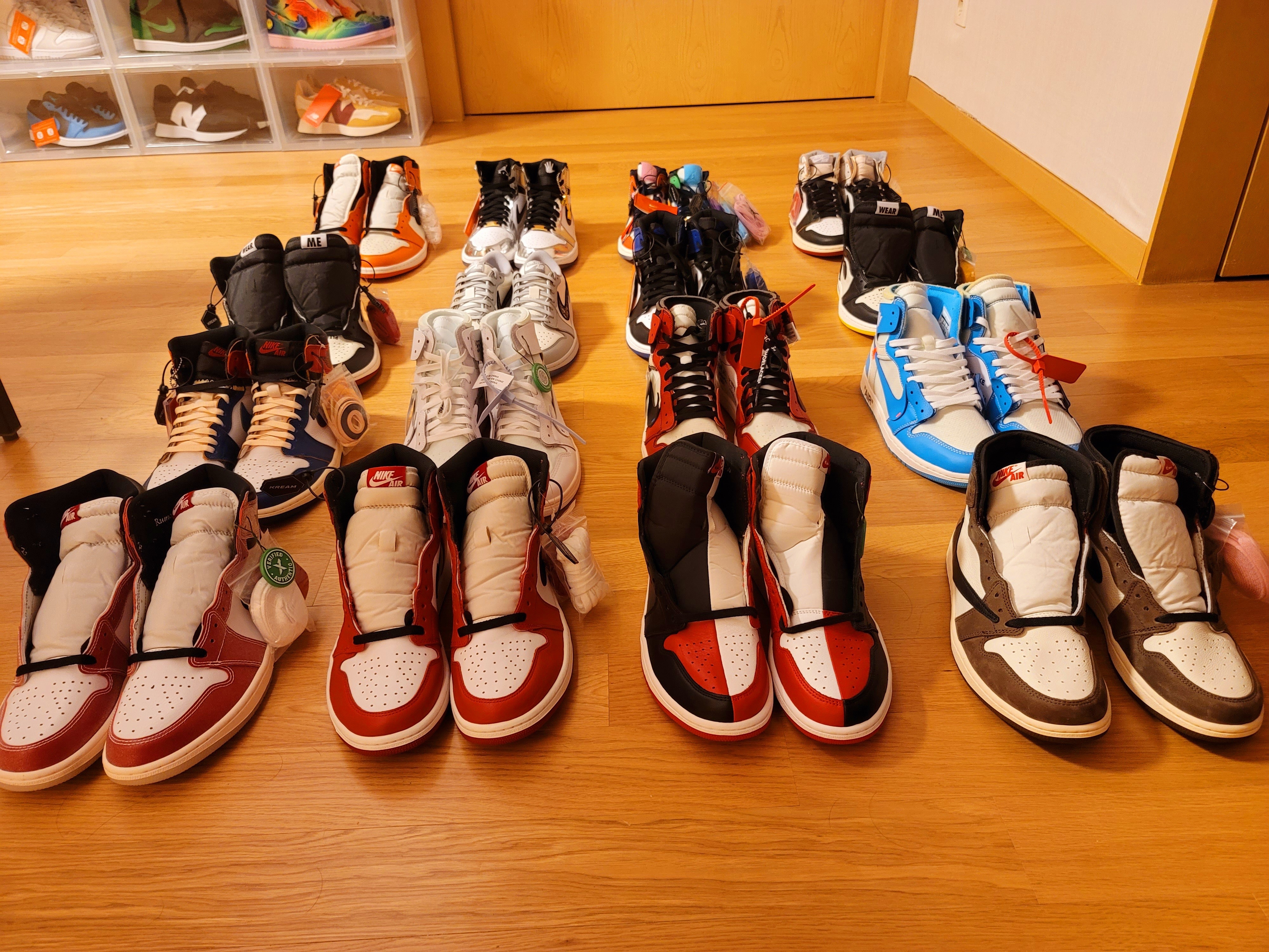 Jordan 1 x Travis Scott Retro High OG SP Mocha, Jordan 1 Retro High Homage To Home Chicago (Numbered) 착용 스타일 - 2