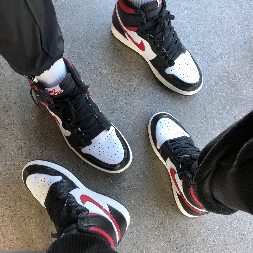 (GS) Jordan 1 Retro High OG Gym Red, Jordan 1 Retro High OG Gym Red 착용 스타일 - 2