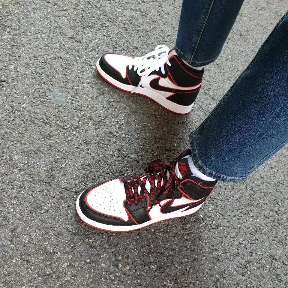 (GS) Jordan 1 Retro High OG Bloodline 착용 스타일