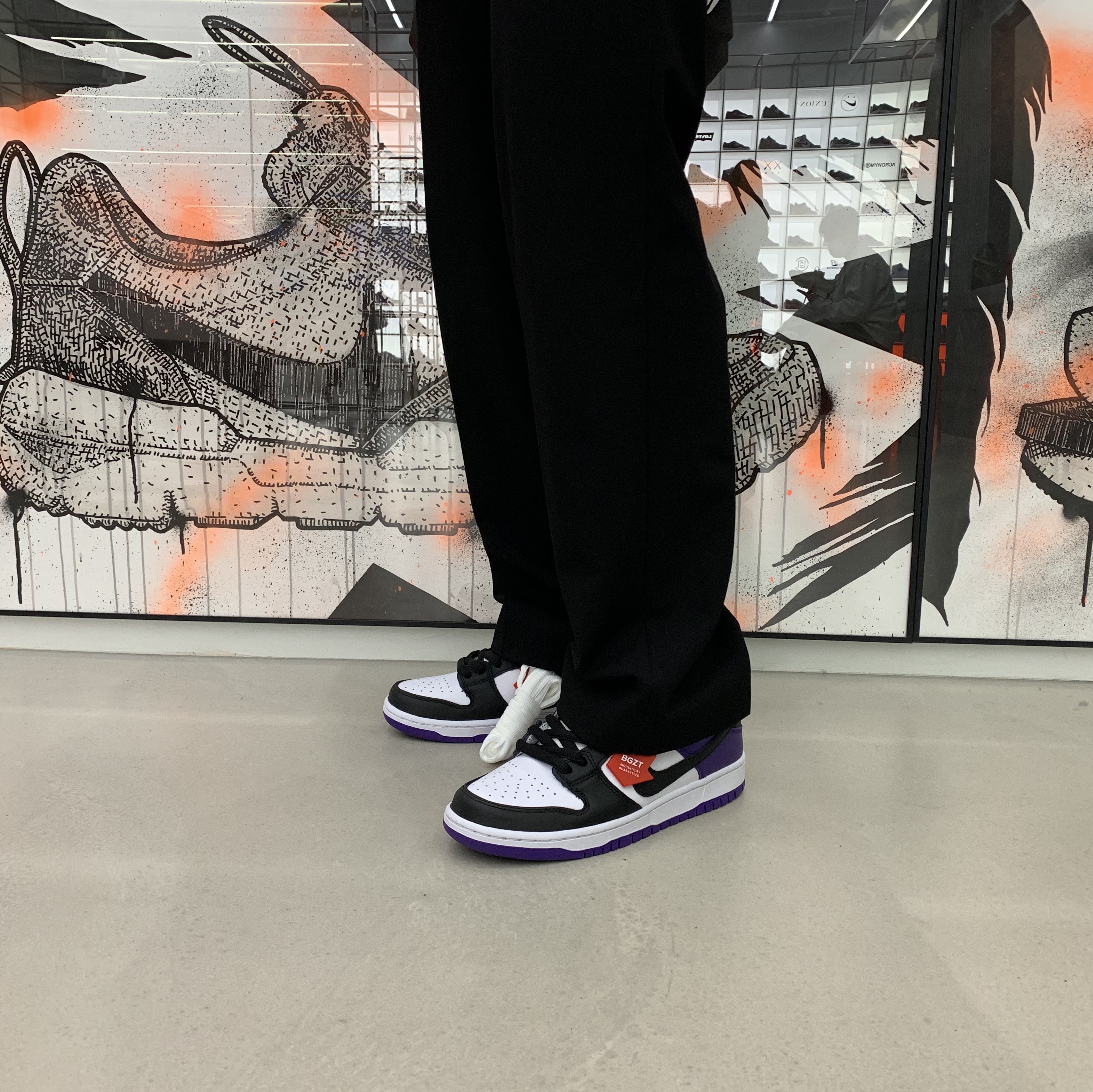 Nike SB Dunk Low Pro Court Purple 착용 스타일 - 2