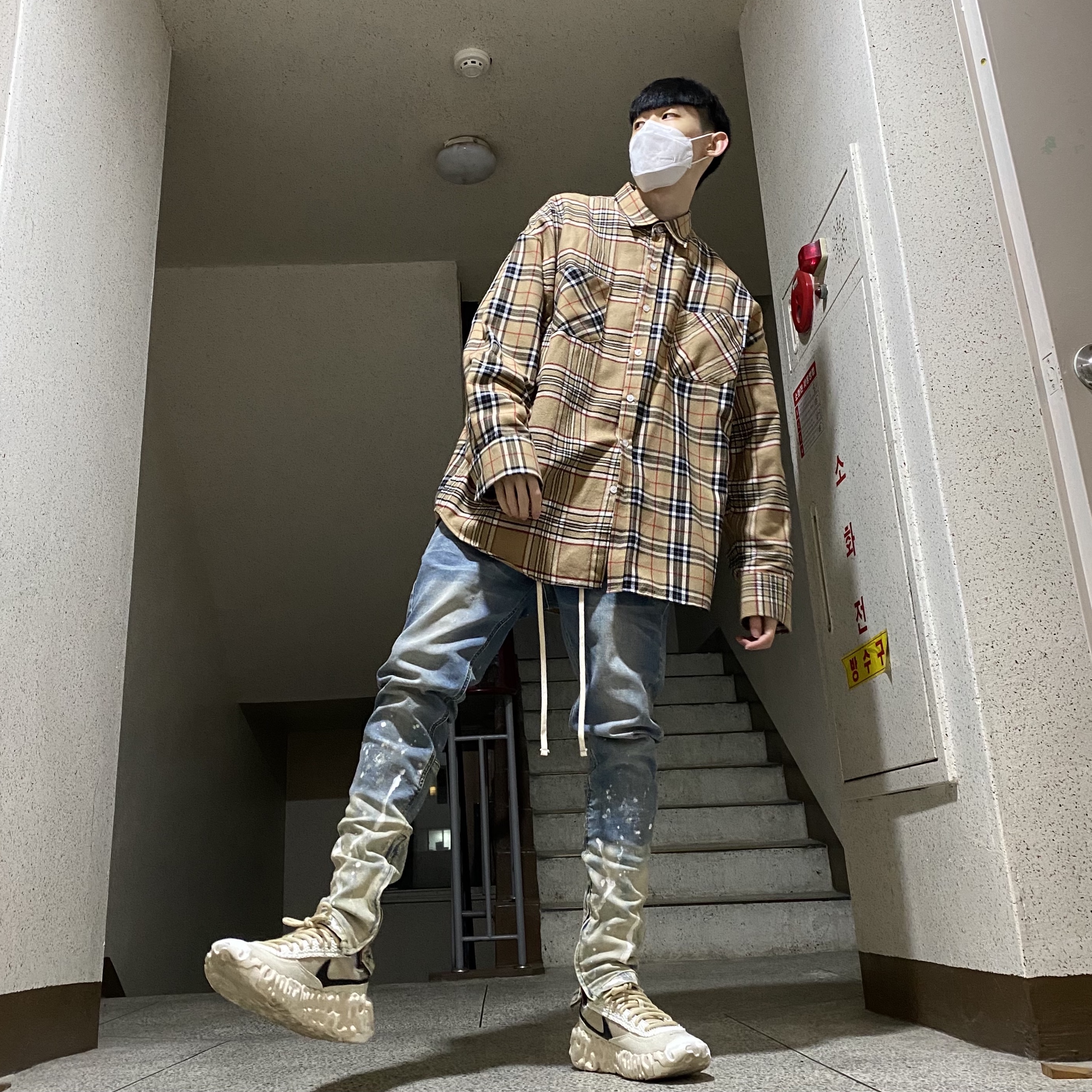 Nike x Undercover Overbreak SP Overcast 착용 스타일 - 2