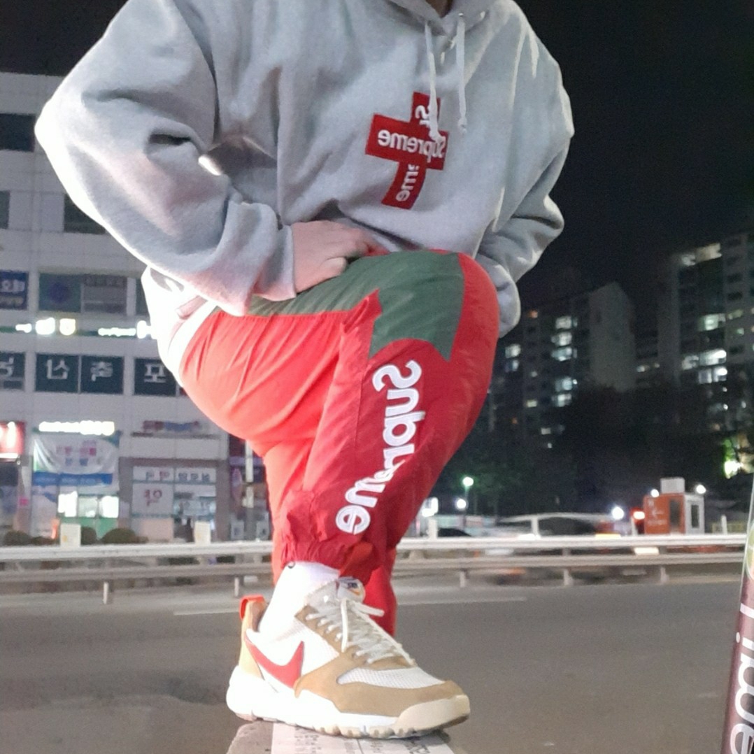 Nike x Tom Sachs Mars Yard Shoe 2.0 Space Camp 착용 스타일