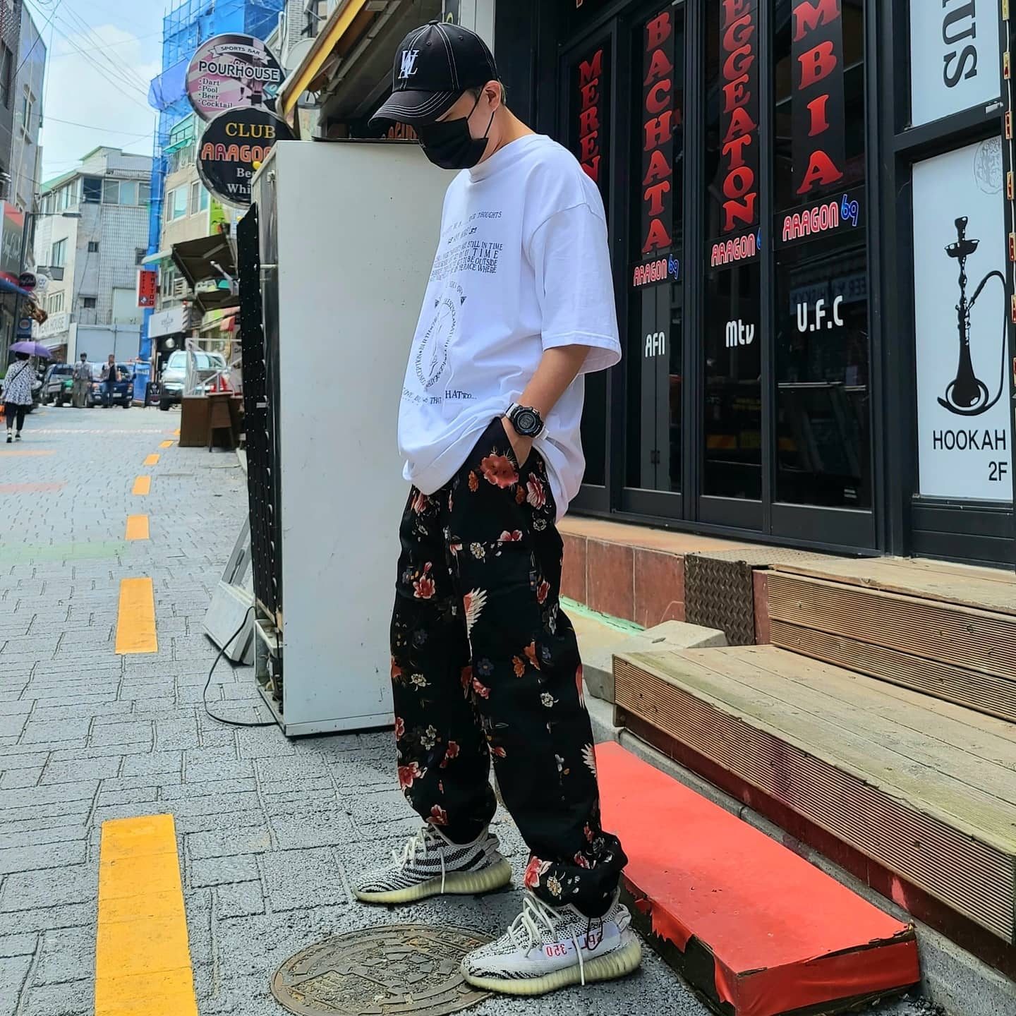 Adidas Yeezy Boost 350 V2 Zebra 2017/2019/2020 착용 스타일