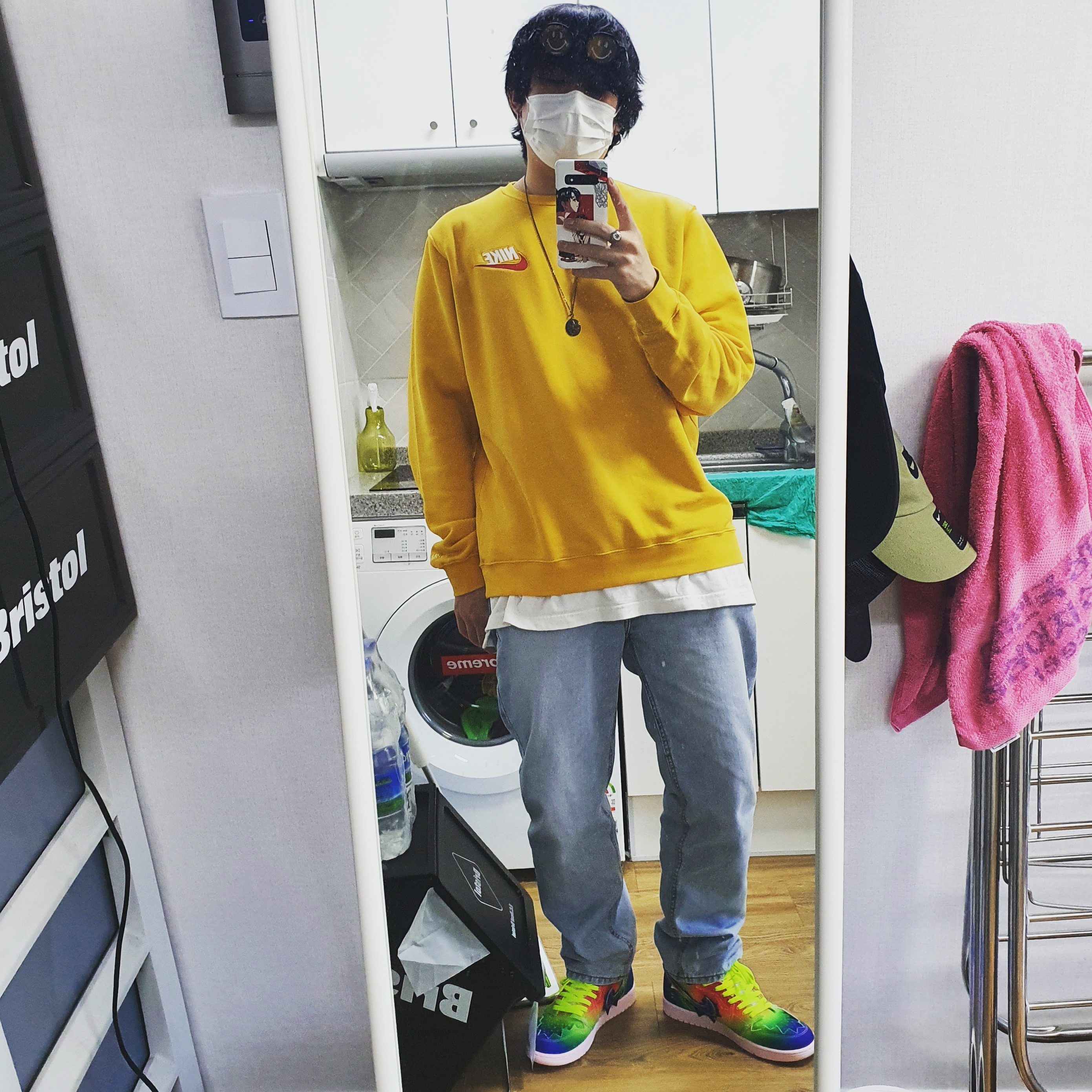 Jordan 1 x J Balvin Retro High OG, Supreme x Nike Crewneck Mustard - 18FW 착용 스타일