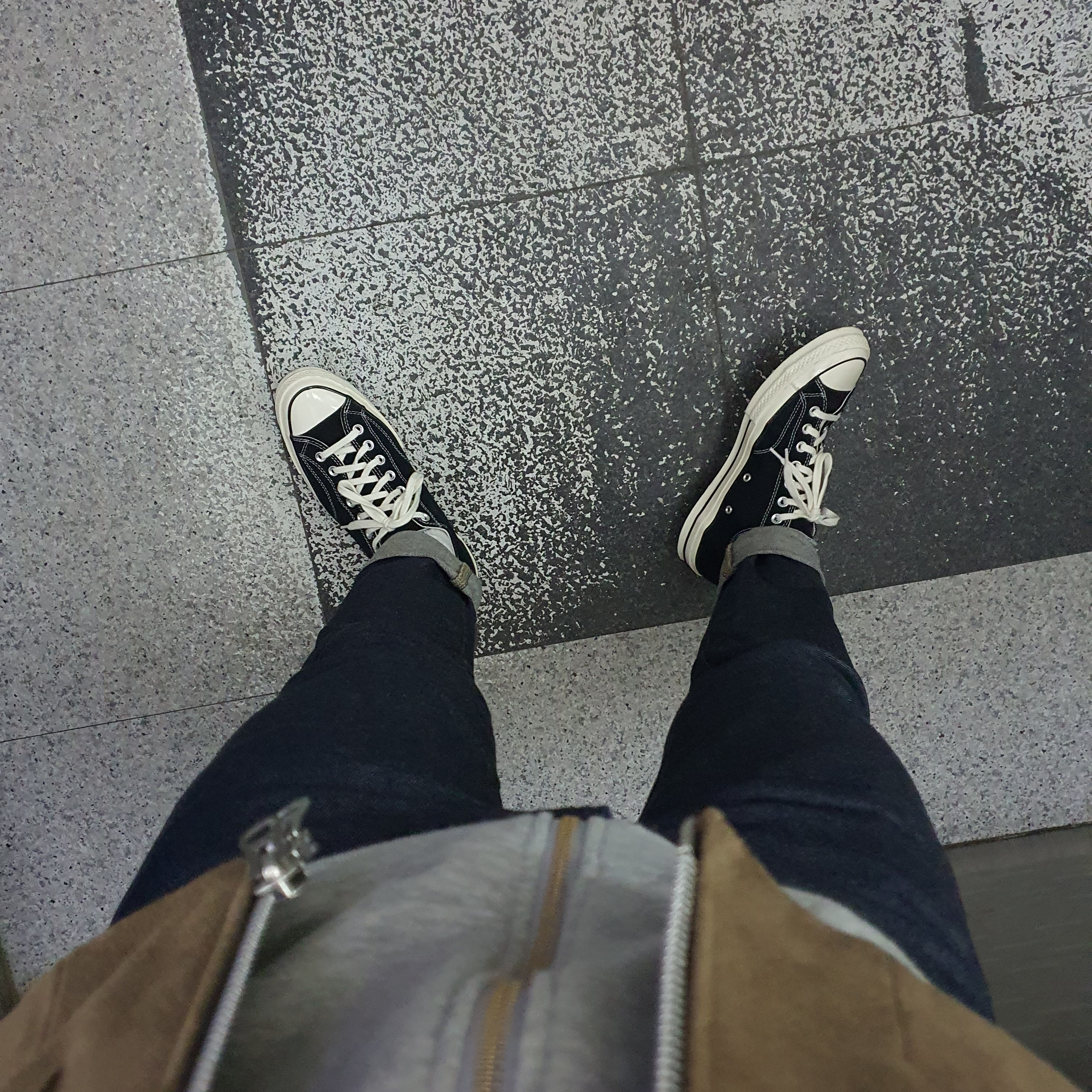 Converse Chuck 70 Hi Black 착용 스타일 - 2
