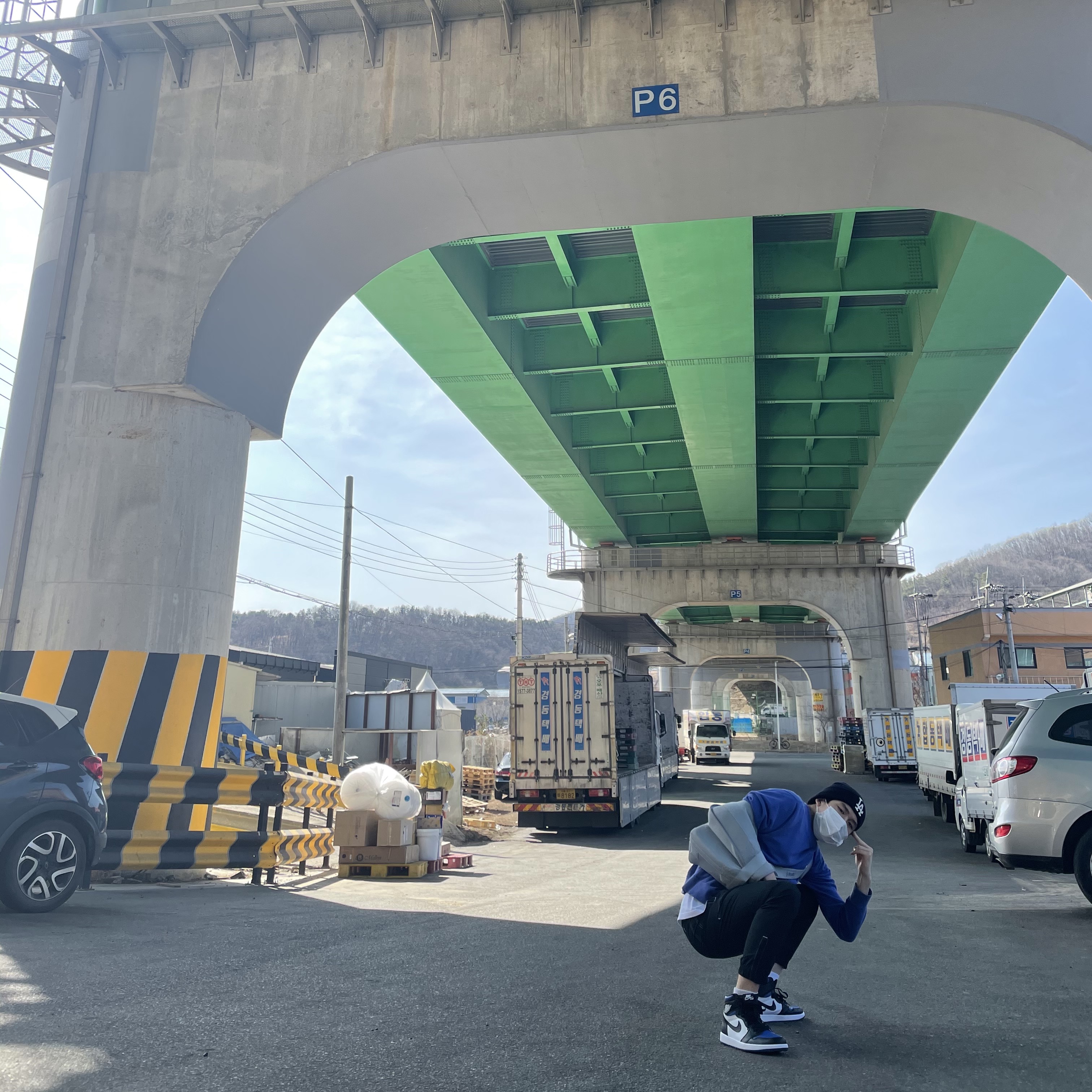 Jordan 1 Retro High OG Royal Toe 착용 스타일 - 2