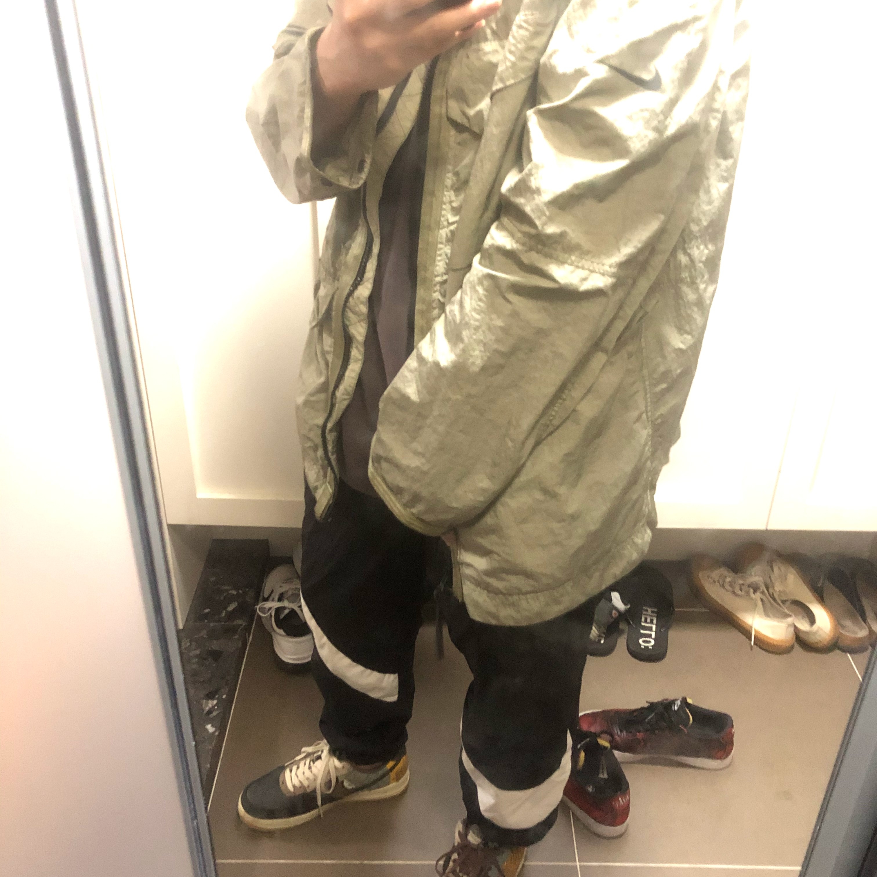 Nike x Travis Scott Air Force 1 Low Cactus Jack 착용 스타일
