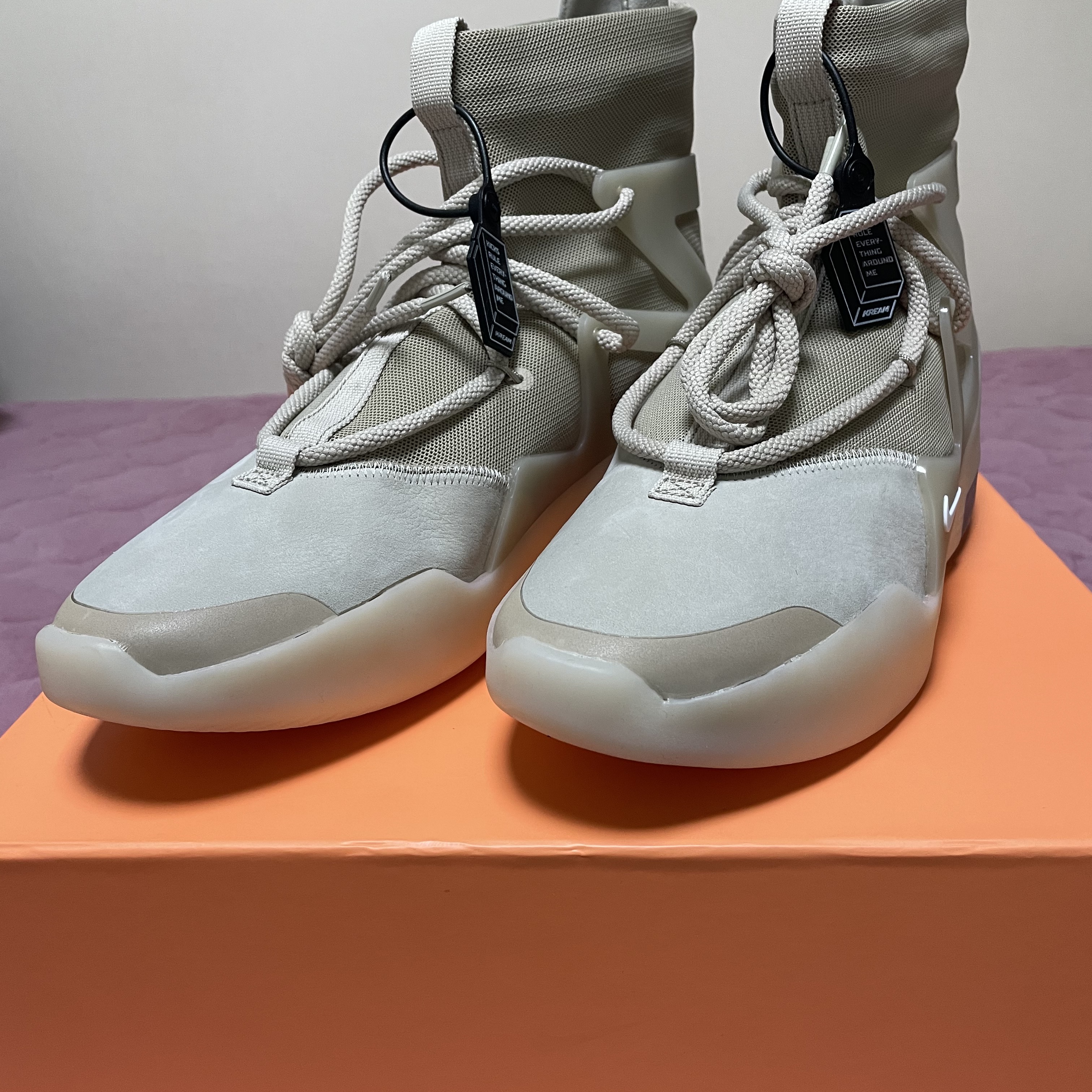 Nike x Fear of God Air Fear of God 1 Oatmeal 착용 스타일 - 2