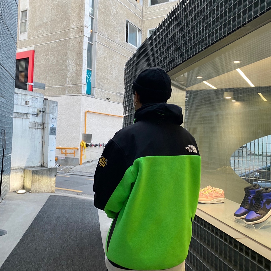 Supreme x The North Face RTG Fleece Jacket Green - 20SS 착용 스타일 - 2