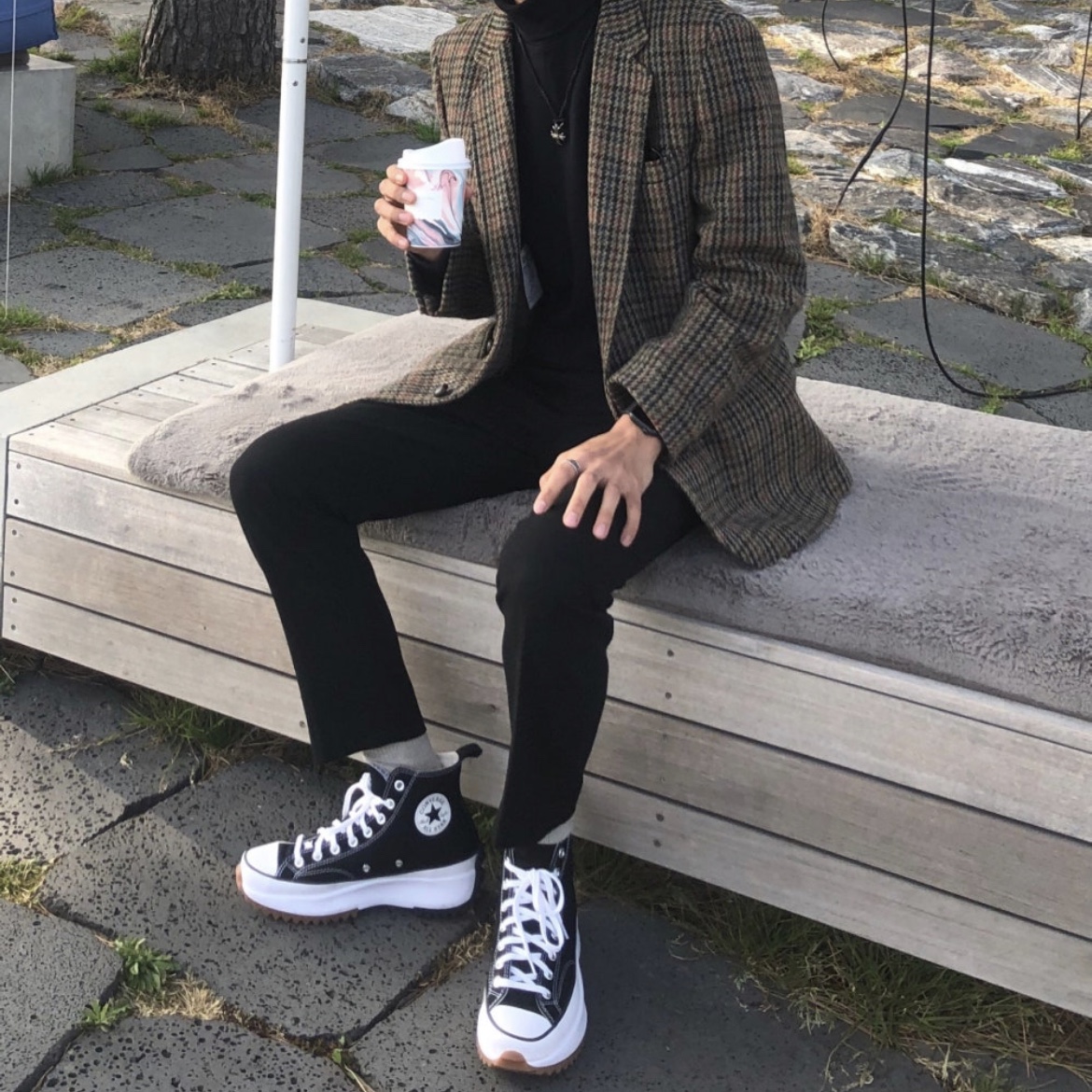 Converse Run Star Hike Hi Black White Gum 착용 스타일