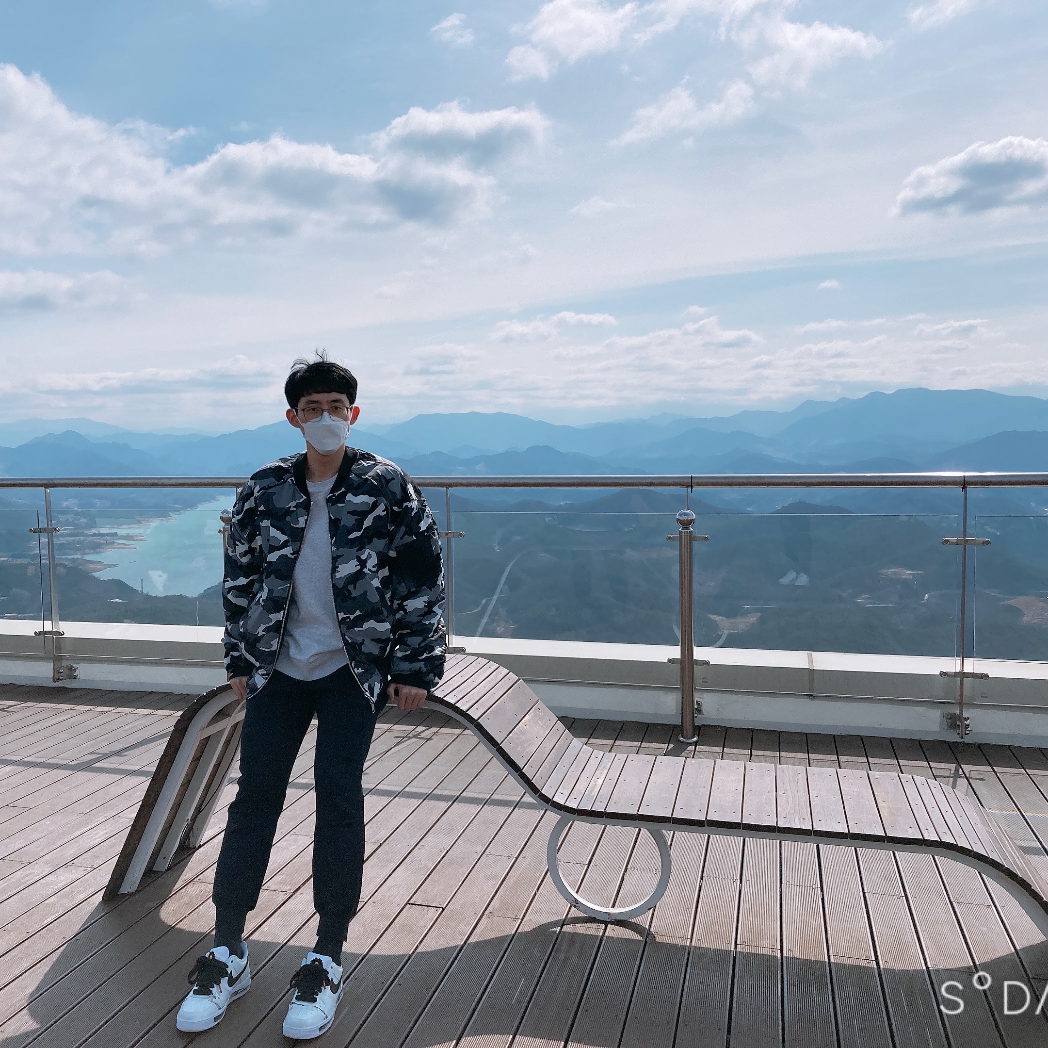 Nike x Peaceminusone Air Force 1 Low Para-Noise 2.0 착용 스타일 - 2