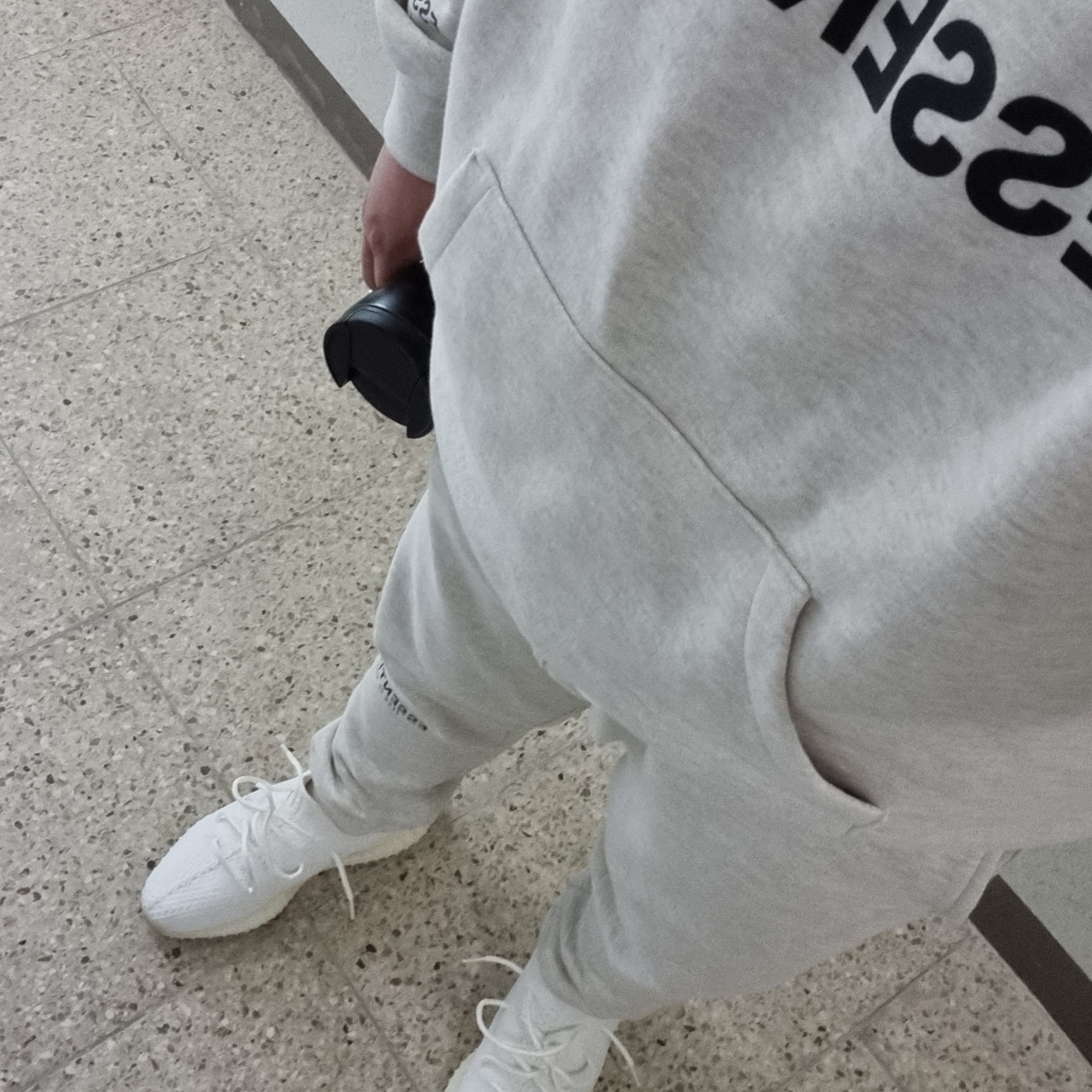 Essentials 3D Silicon Applique Pullover Hoodie Oatmeal/Oatmeal Heather/Light Heather Oatmeal 2020, Essentials Sweatpants Oatmeal/Oatmeal Heather/Light Heather Oatmeal 2020 착용 스타일