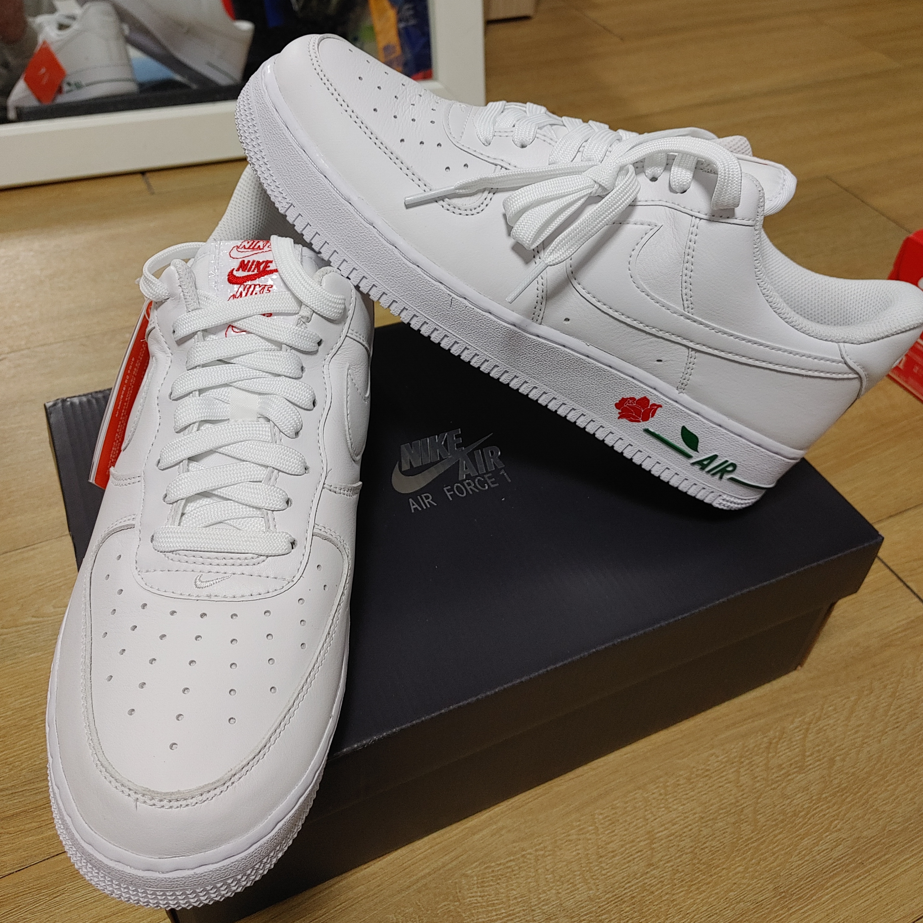 Nike Air Force 1 '07 LX White Bag 착용 스타일 - 4