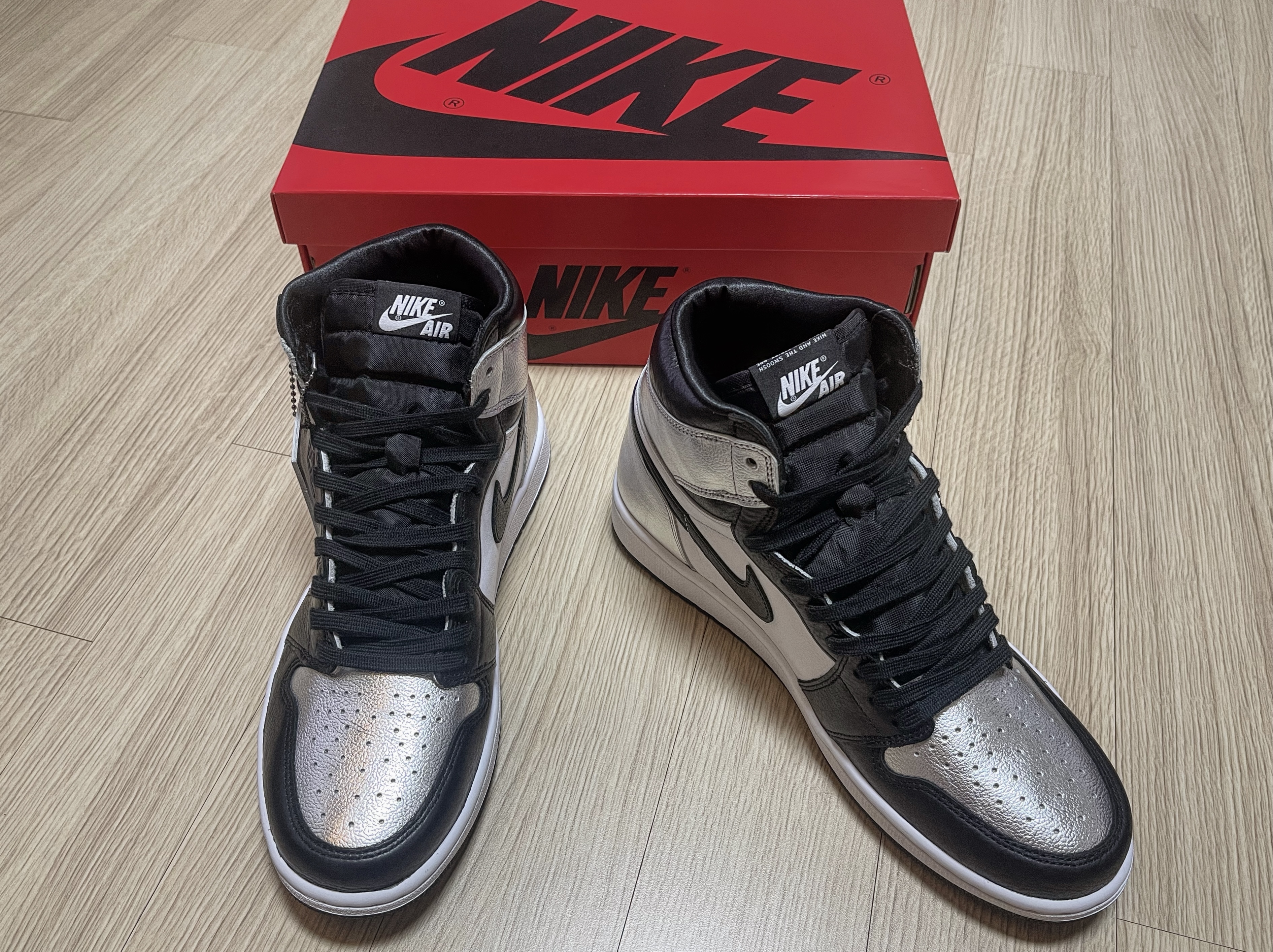 (W) Jordan 1 Retro High OG Silver Toe 착용 스타일 - 2