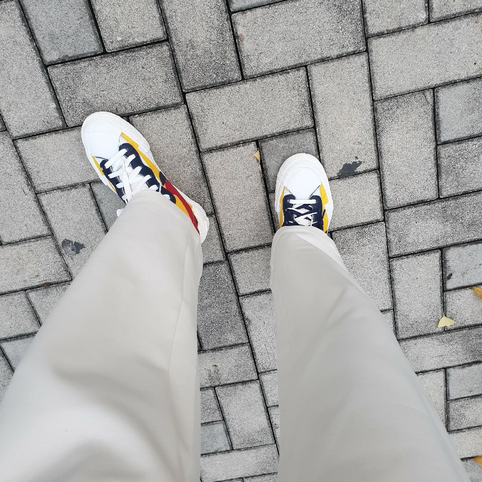 Nike x Sacai Blazer Mid Snow Beach 착용 스타일 - 2