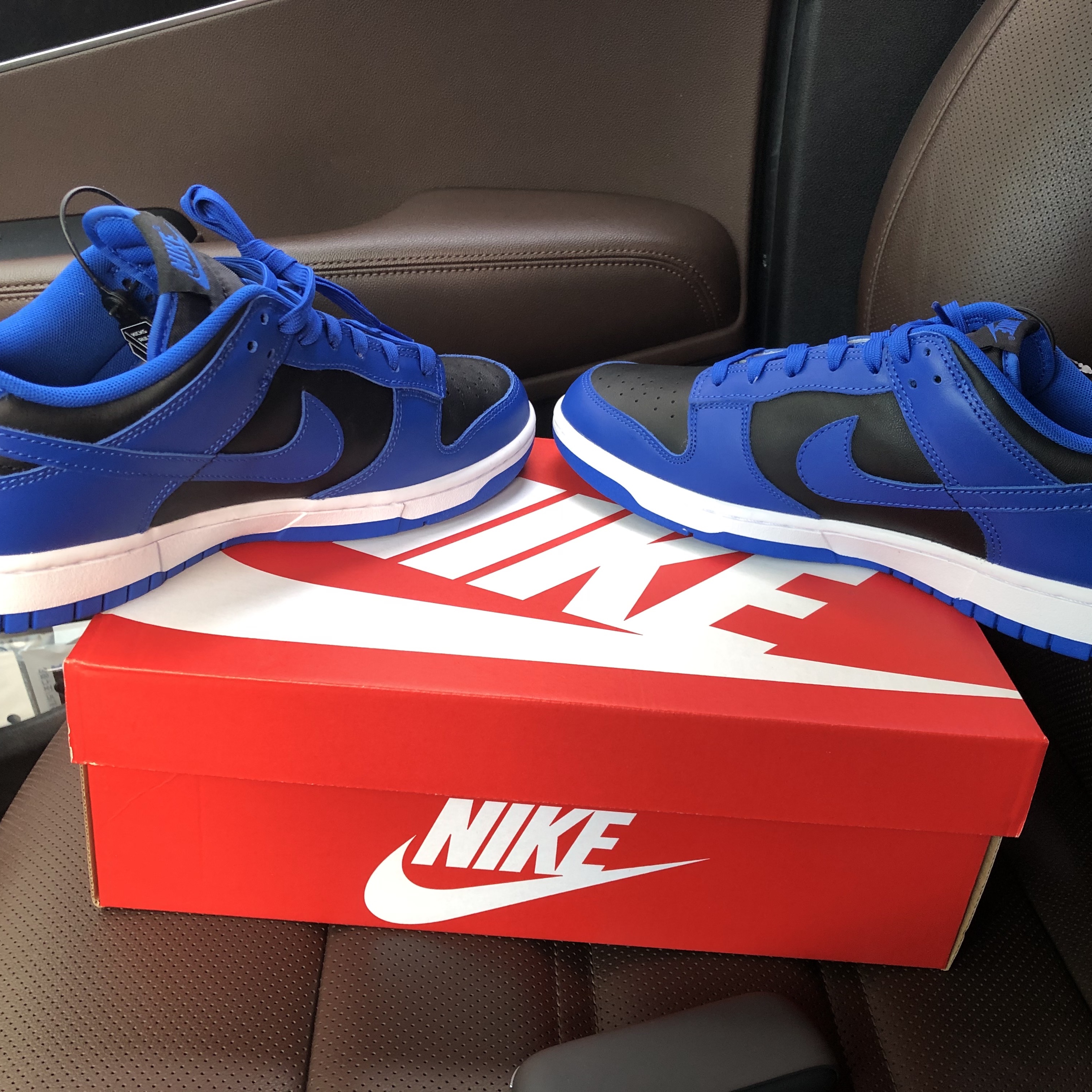 Nike Dunk Low Retro Hyper Cobalt 착용 스타일 - 4