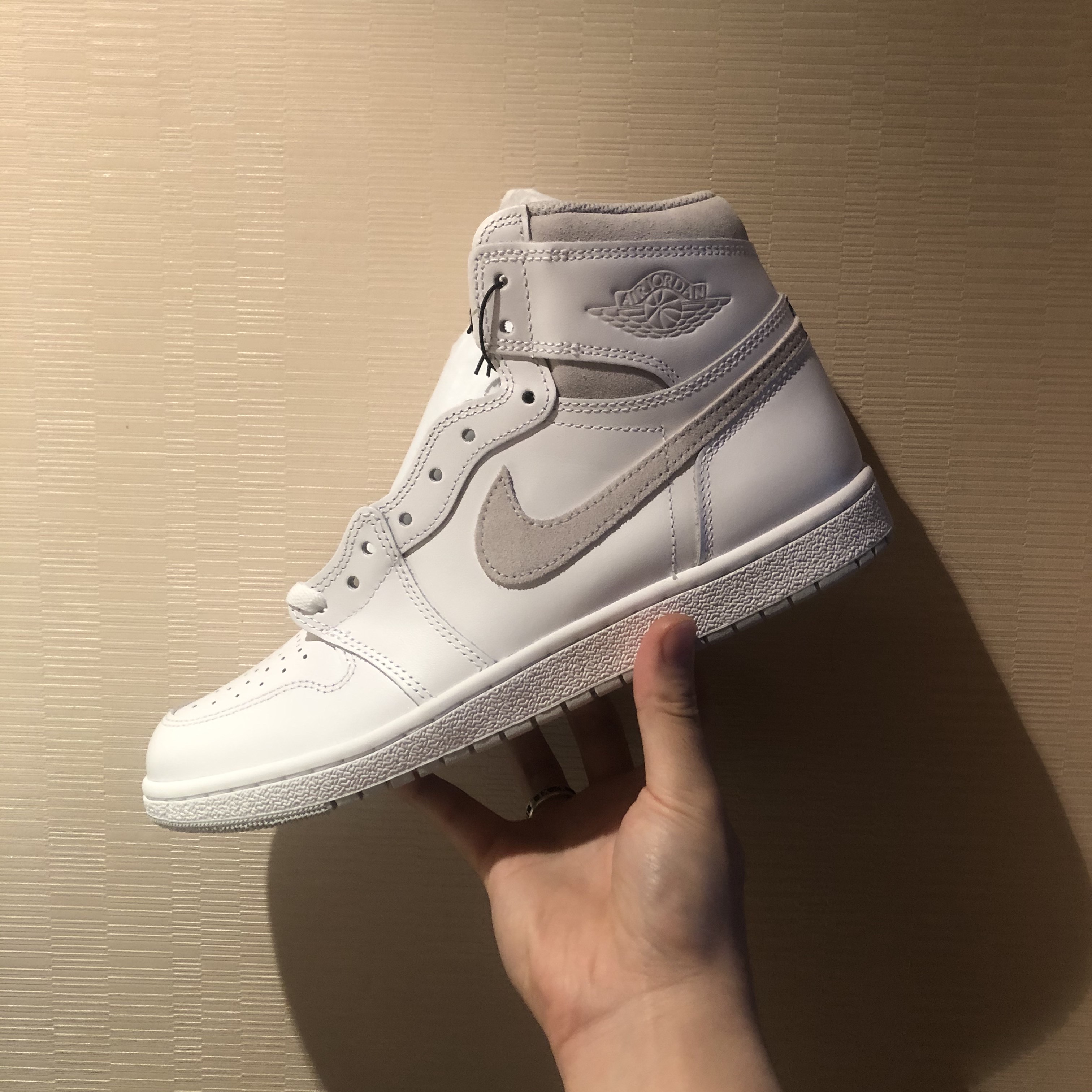 Jordan 1 High 85 Neutral Grey 착용 스타일