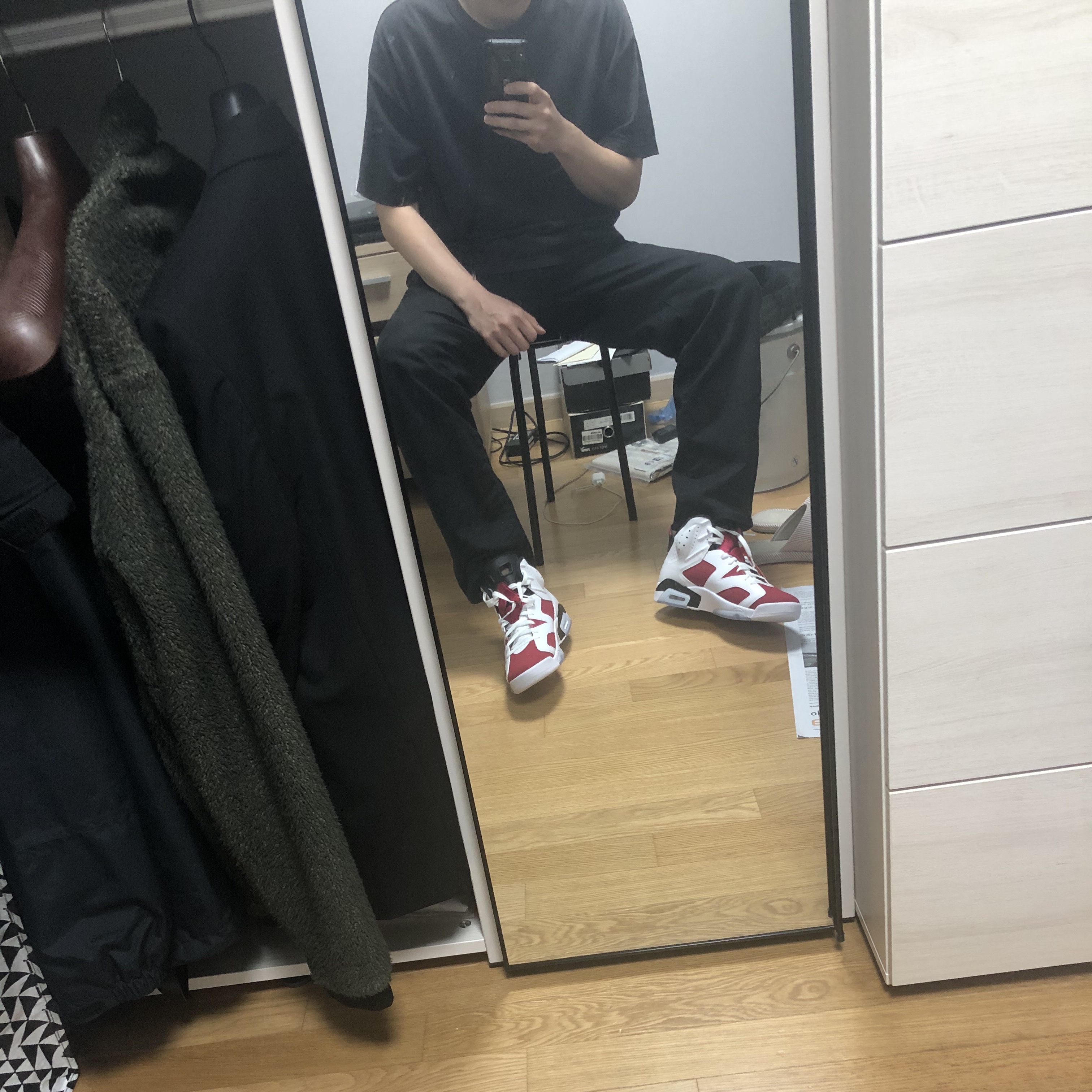 Jordan 6 Retro Carmine 2021 착용 스타일