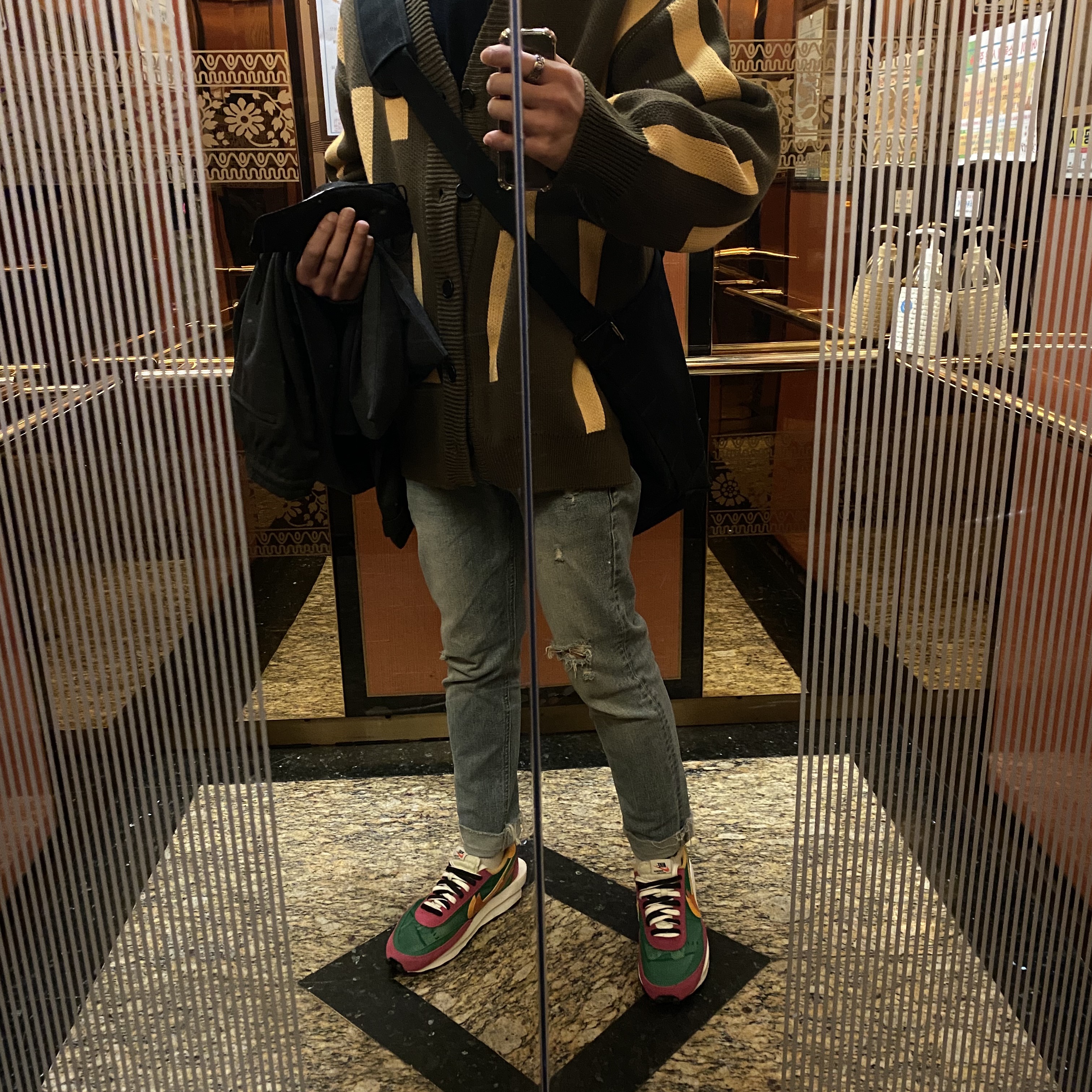 Nike x Sacai LDWaffle Pine Green 착용 스타일