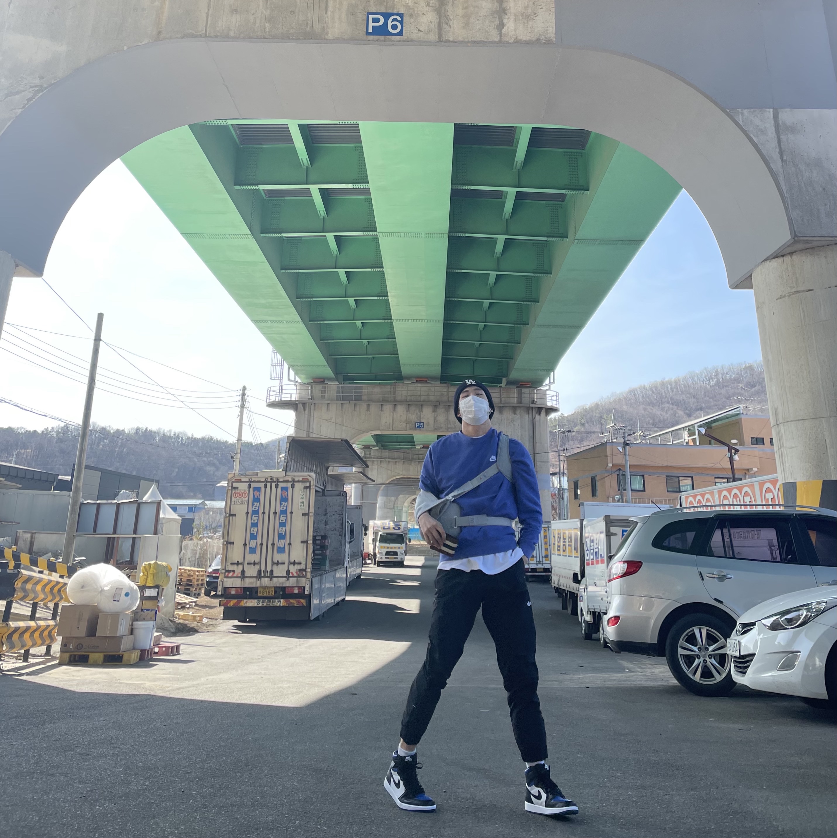 Jordan 1 Retro High OG Royal Toe 착용 스타일 - 1